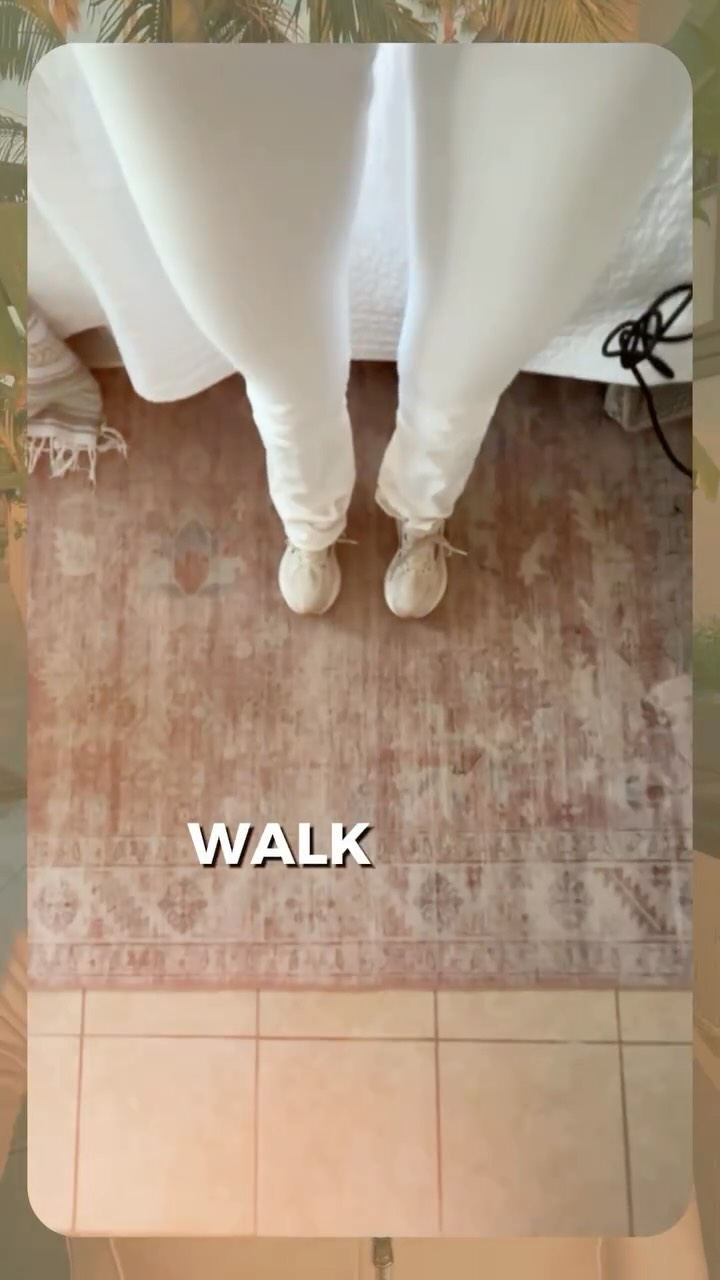 More walks with the besties? Say less
If you crave sugar at night… TRY this order instead
Follow @bodymind.reset for more tips.
#bloodsugarbalanced #bodymindreset