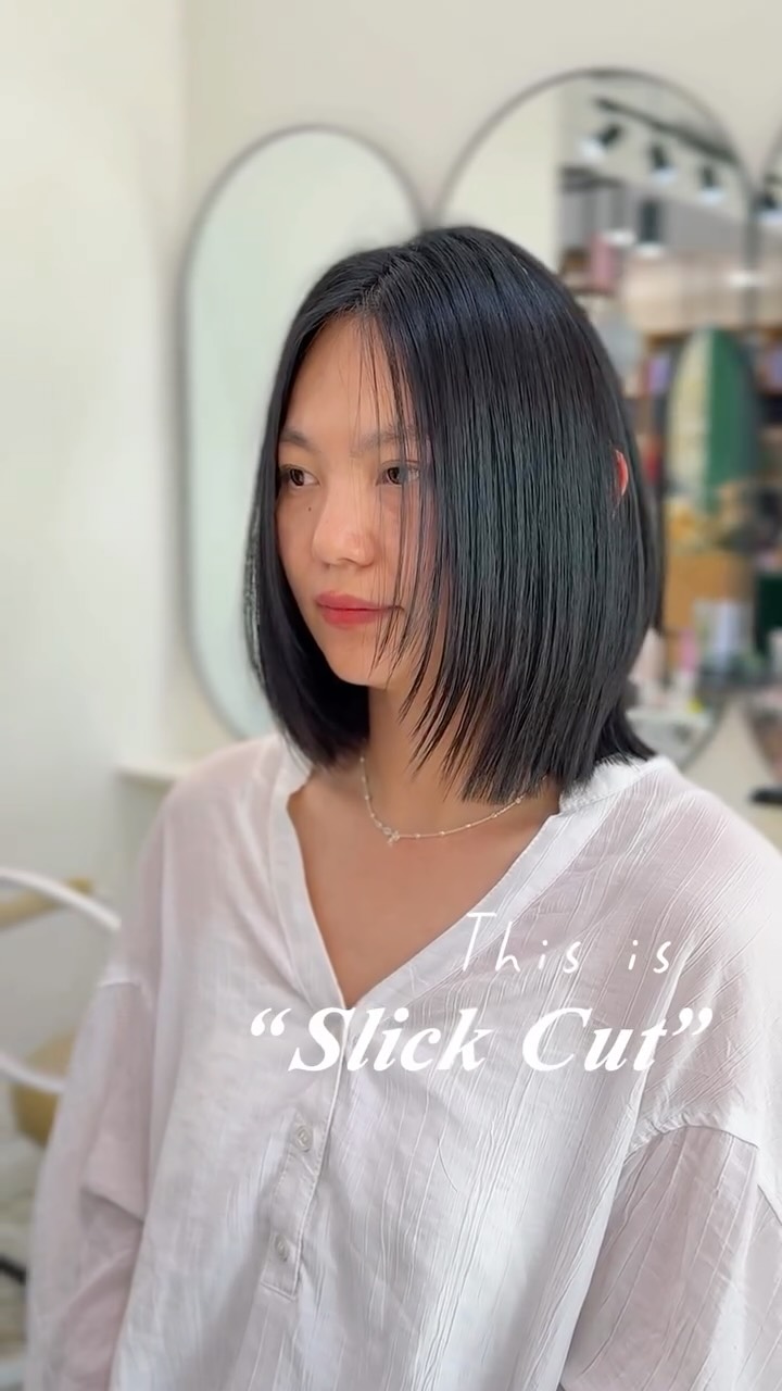 โจ Sleek, sharp, and effortlessly chic โจ
The Slick Cut โ Medium Length is all about clean lines and polished movement.
A perfect balance between sophistication and modern style ๐ค
Smooth, glossy, and beautifully structured โ
sometimes simplicity is the ultimate statement. ๐ซ
#slickcut