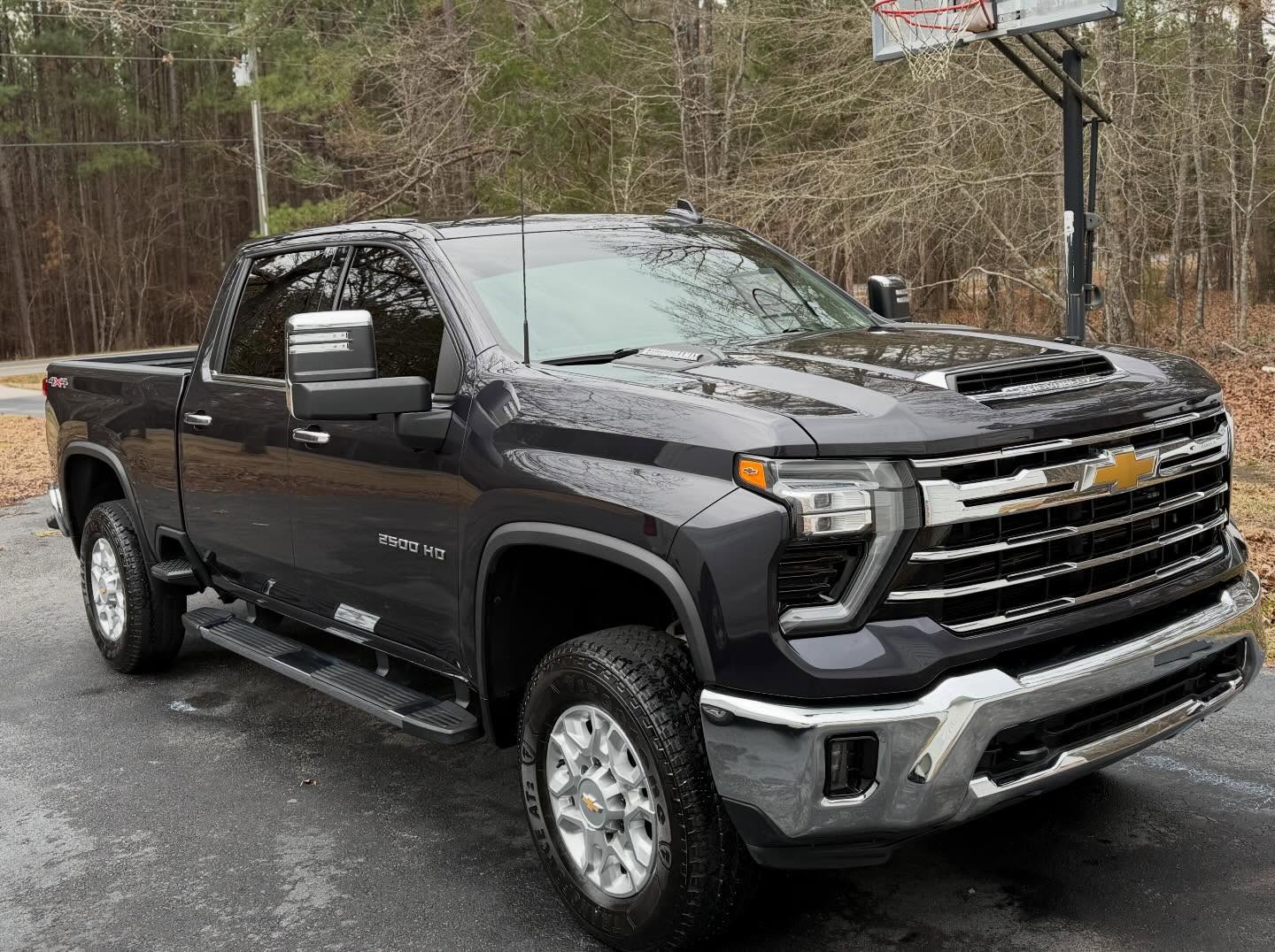 Chevy Silverado 2500 monthly service.
Thanks for your continued support.
*📅 APPOINTMENT ONLY‼️
www.jcsmobiledetailingllc.com
📱 Call or text (803) 542-1442
#MobileDetailing SCDetailers CarolinaDetailers #Wax Shampoo #PaintCorrection #CeramicCoating InteriorDetailing #HeadlightRestoration ColumbiaSC ElginSC LexingtonSC WestColumbiaSC BlythewoodSC IrmoSC CayceSC LugoffSC LakeMurraySC FortJackson