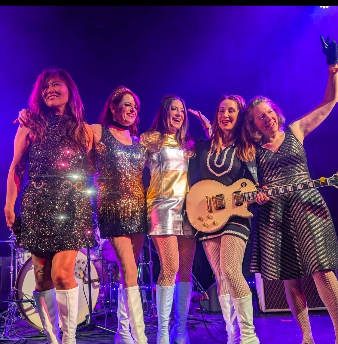 #weekend photo dump!!! What a ride! Had a spectacular time playing @topofthemarksf with @cbliveband on Friday followed by a jam-packed off-the-hook show with @theminksband at @thechapelsf with The Jackson Saints and @theflamingroovies on #saturday … #iloverocknroll so put another dime in the jukebox, baby!! #rocknroll #musician #bassplayer #bass #danelectro #fender #gigs #sanfrancisco