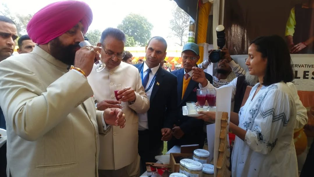 We were delighted to present our naturally fermented drinks at the Spring Festival in Dehradun. Crafted through slow, natural fermentation using traditional methods, we celebrate the power of living cultures, time and simpler ingredients.
It was truly an honor to have the Hon'ble Governer of Uttrakhand taste and appreciate our brews and traditional flavors.
#springfestival #langhavalley