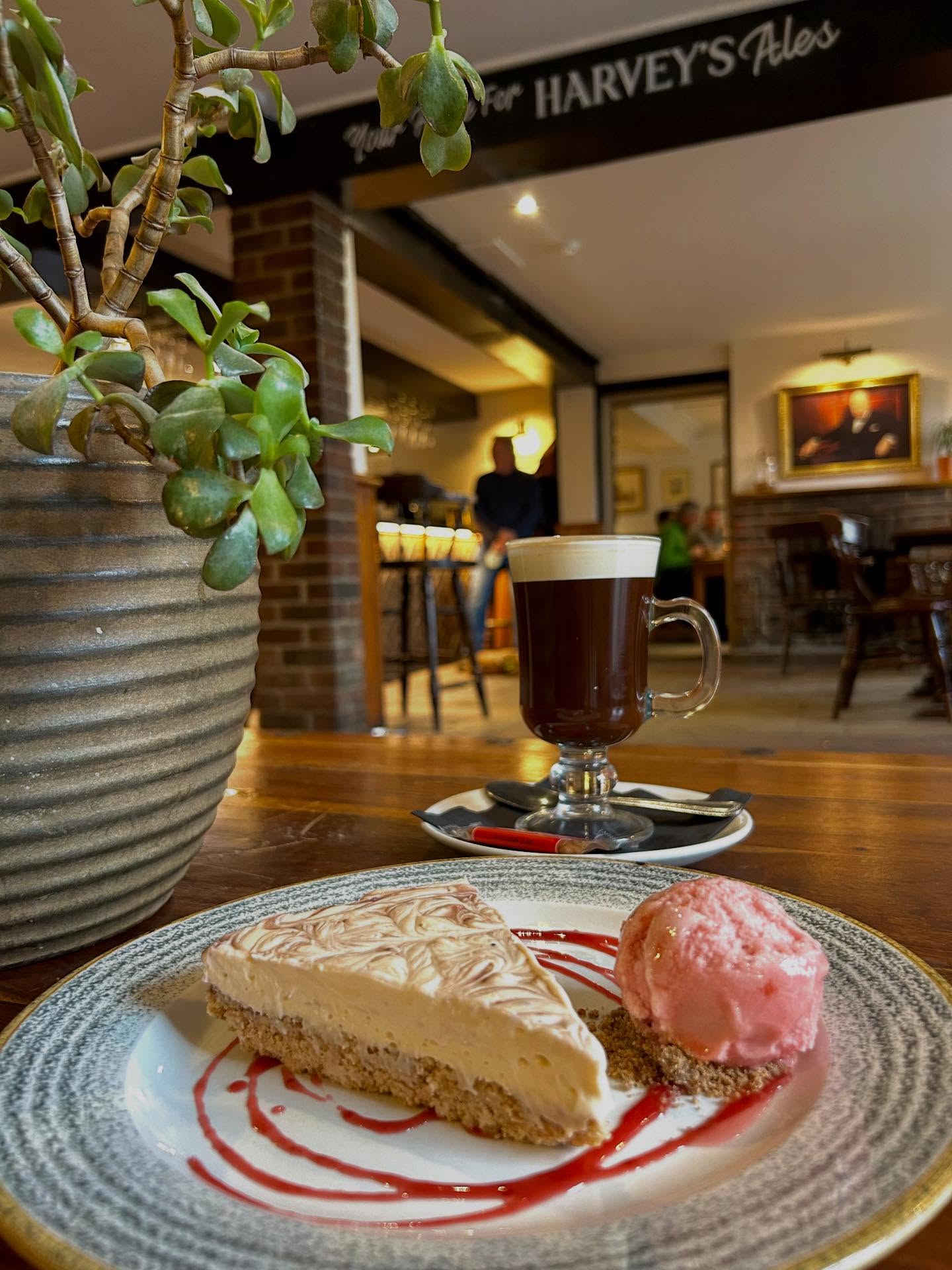 Cheesecake Sundays 🍰
Celebrating International Women’s Day and counting down to Mother’s Day. Join us this week to celebrate, indulge and treat the women who deserve it most💕 #harveysbrewery #mothersday #internationalwomensday #chipstead #kent