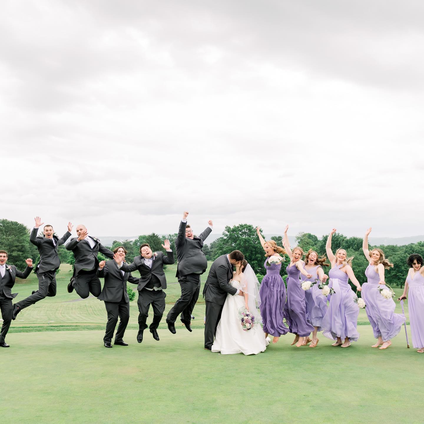 Your wedding photos should reflect your personality. In my opinion 😉
🧡 Emily