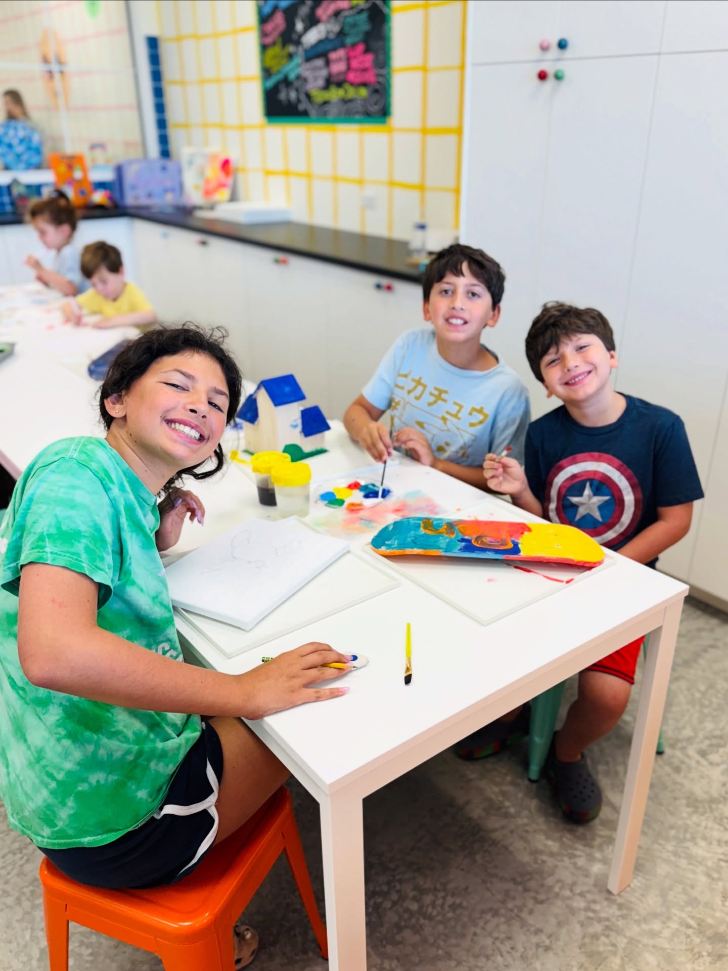 Day off of school?? Visit the DabbleLab Make & Take Studio! Come on in and get crafty and create your own treasure. Visit our website to make a reservation for the highlight of your day off 🙌🥰💖 #bethesdamd
#districtdabblelab #kidsdayoff #mcps