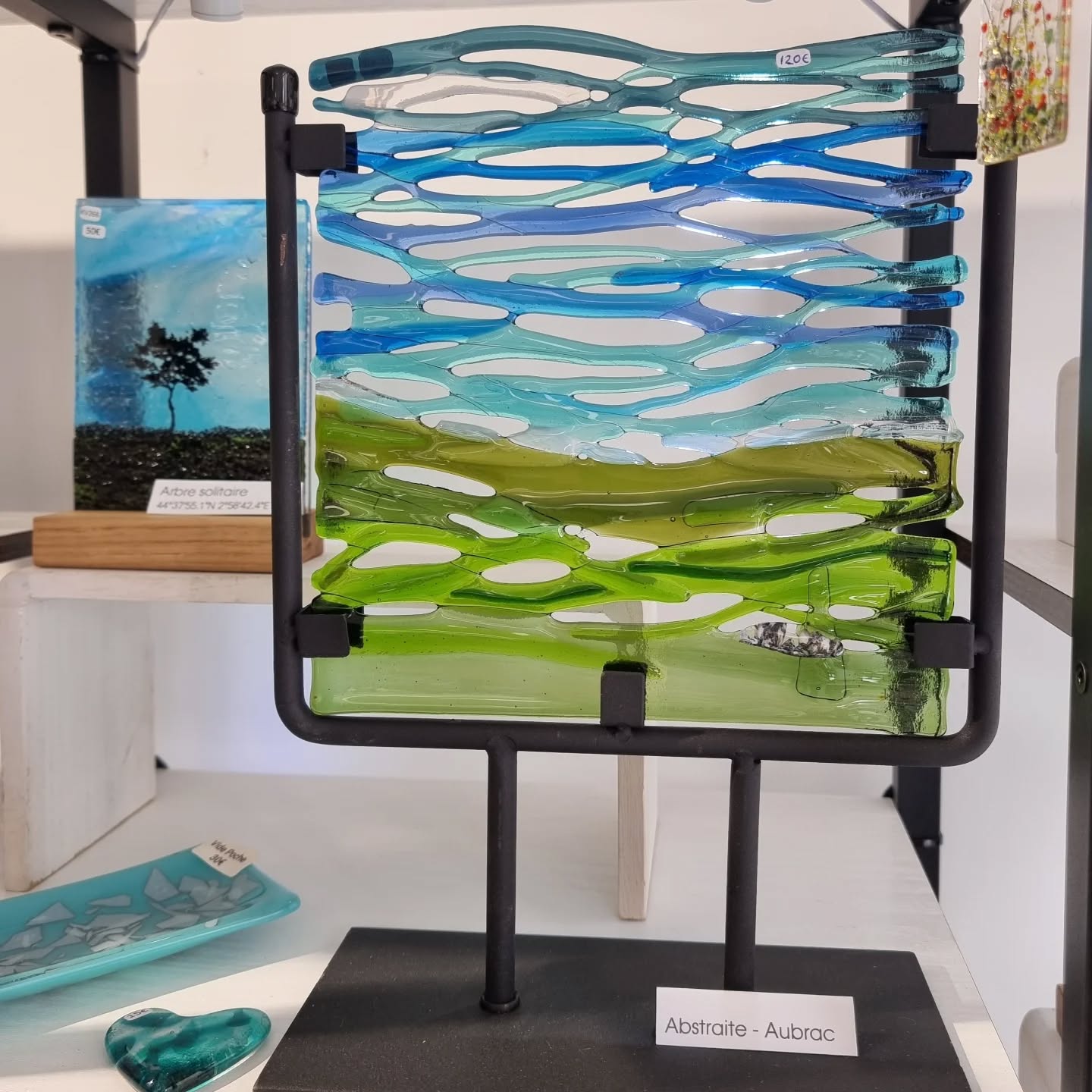 Quelques-unes de mes nouvelles pièces à la charmante Boutique Arti’Sens à St Geniez d'Olt.
@asso.artisens