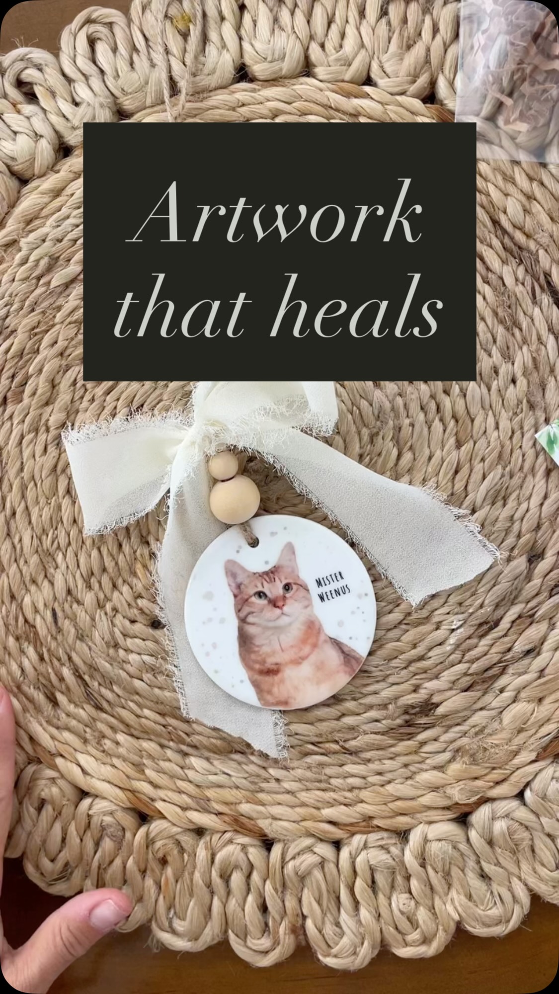 I create artwork from the heart.
I create art artwork that heals.
I create artwork for you.
#healing #petloss #grief #cats #dogs