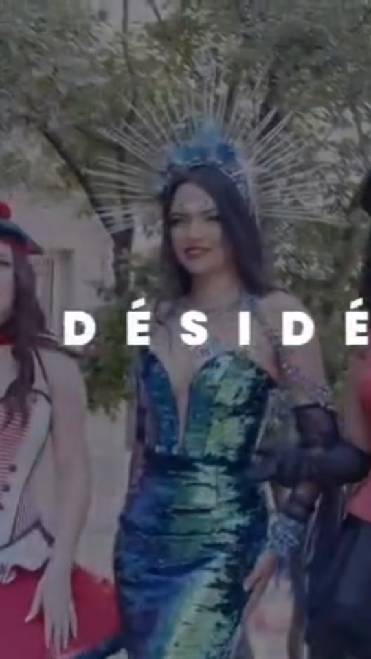 Voici, le final du défilé d'Auray du 10 mai avec @capalre
Sous le regarde de @phantompouet pouet pour cette super vidéo.
Costumière :Delphine Le Blet pour @elphidesiderata
@Alicia Buffé co-organisatrice, artiste pluridisciplinaire, danseuse chanteuse...
Le couple Conde di Vénétie et Cappuccetto Rosso Venezia, mais très cher vénitien.
Maquillage artistique Sandrine Lacroix @sl.harley
Photographe : Richard Taguet et Fabily Photographie et Gael Malry
Habilleurs : Maud André, Sullyan, Aline et Juliette Bellec.
Le comité Mademoiselle France .
Mademoiselle Bretagne Mademoiselle Morbihan
Jean Philippe pinsault.
Une pluie de remerciement, à toutes mes modèles :
Andrea Mademoiselle France 2025.
Audrey 4ème dauphine Miss beauté France 2022.
Flor de Maria
Margaux 1ere demoiselle Bretagne 2024
Loriane Mademoiselle Morbihan 2025
Mandy Mademoiselle ile et vilaine 2025
Alicia Mademoiselle Bretagne 2023.
Eléonore
Andrea
Binta 2eme demoiselle Bretagne 2024.
Juliette 1ère dauphine de Miss Small Beauty Bretagne 2024.
Et ma très chère Alicia Buffé égérie Elphi Désidérata.
❤️Mille
Mille mercis à vous tous
❤️❤️❤️
#elphidesiderata #delphineleblet #costumierefrance #costumiereauray #mademoisellebretagne costumedescene costumefrance costumierefrance costumedesign stylisteauray costumièremorbian costumièrevannes costumierebretagne defileauray miss elfevenise costumeelfe costumevenise carnavaldevenise arlequin venisearlequin vensie2025