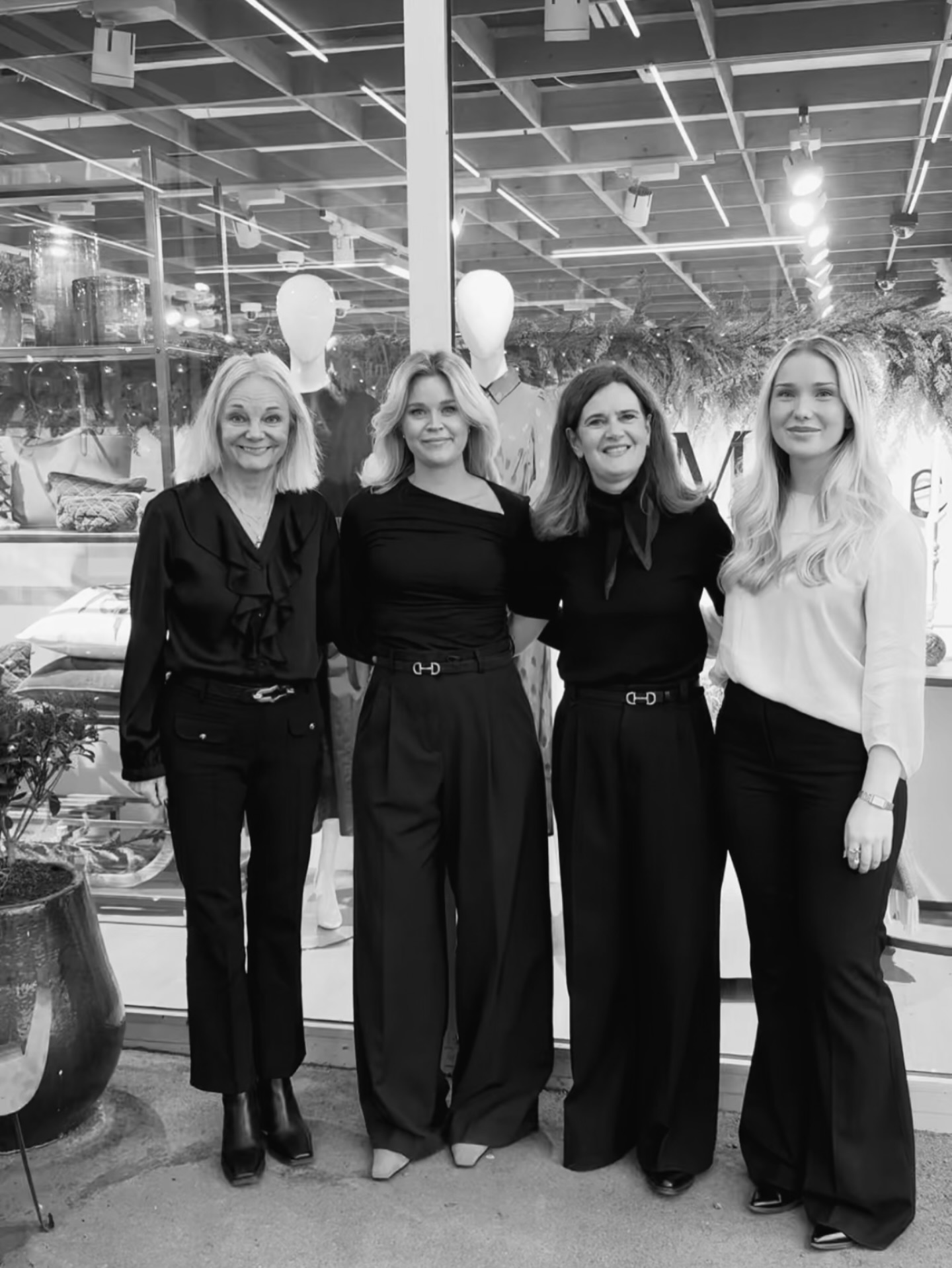 Drevet av kvinner, for kvinner❤️
Vi på Bitten synes det er ekstra fint å markere denne dagen, og vil ønske alle inspirerende, flotte og sterke kvinner en riktig fin kvinnedag.
Vi håper dere koser dere litt ekstra i dag 🥰🌷 #kvinnedagen