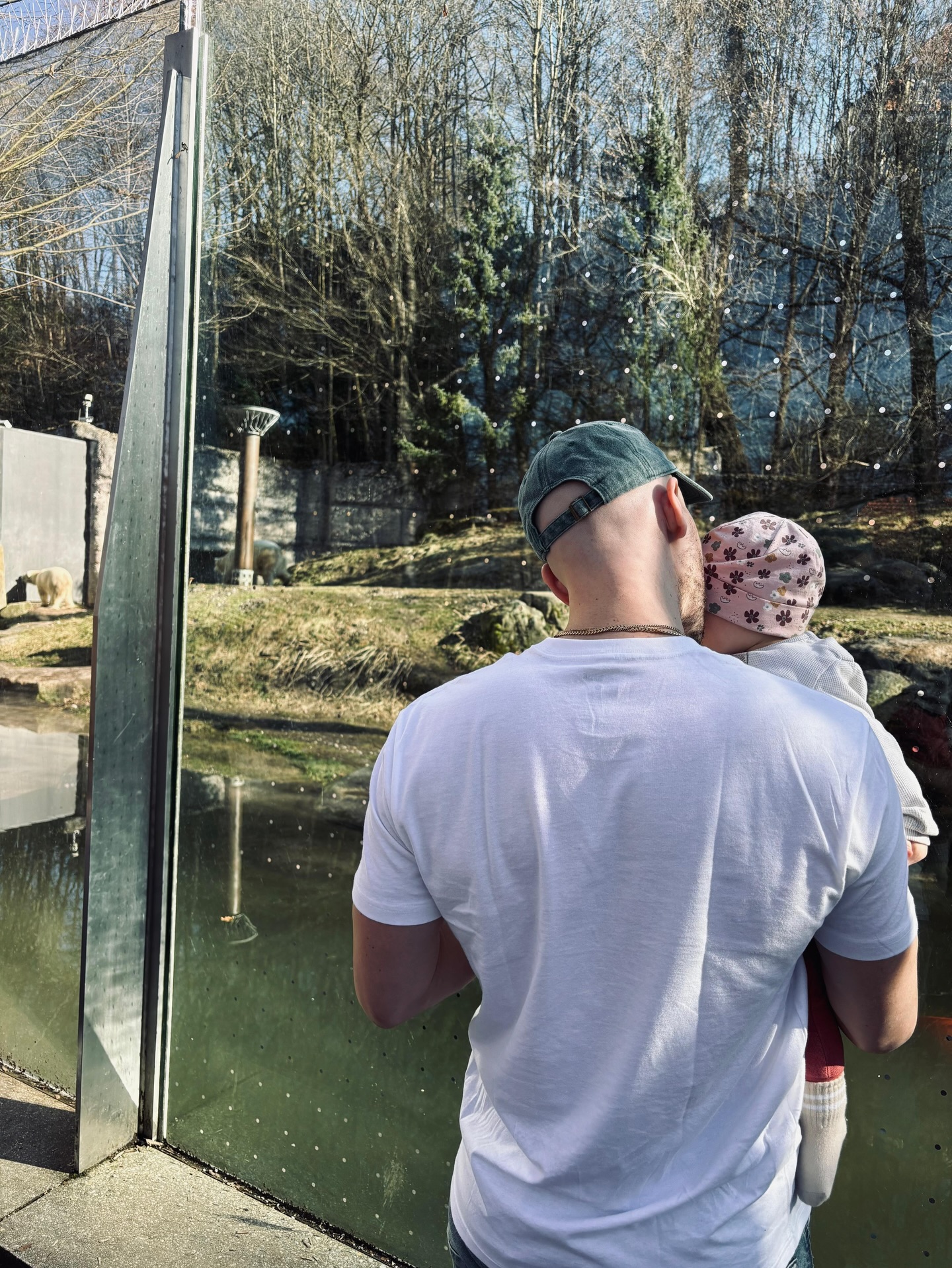 Life lately. So much quicker and slower at the same time…
#heartisfull #dadlife #familytime