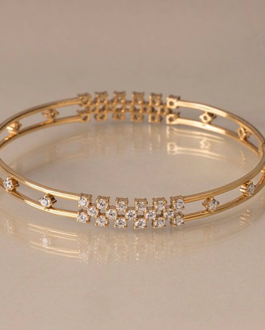 In the name of divine feminine energy💎
#giftkaza