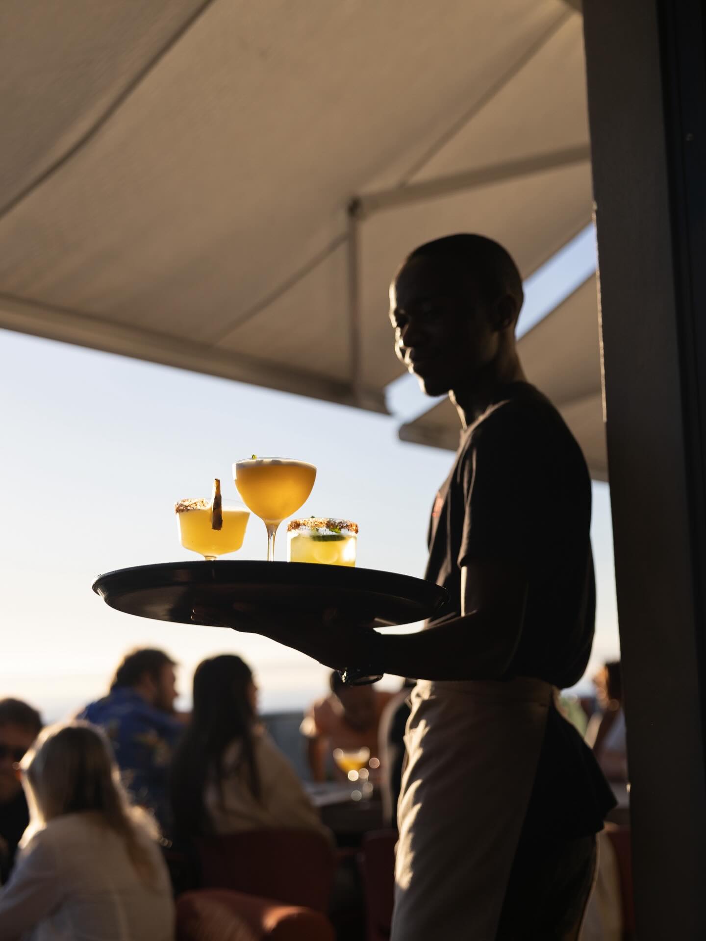 forecast for this week: sunny conditions, perfect for sunsets & cocktails on the 9th floor. 🌞