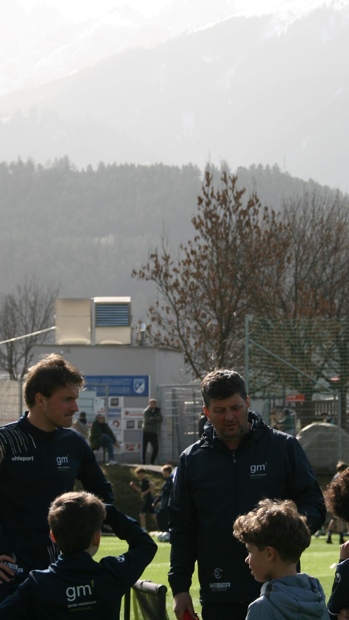 Ball am Fuß, Lächeln im Gesicht 😄⚽️
Unsere Spielformen bringen jeden ans Limit – und machen richtig Spaß.