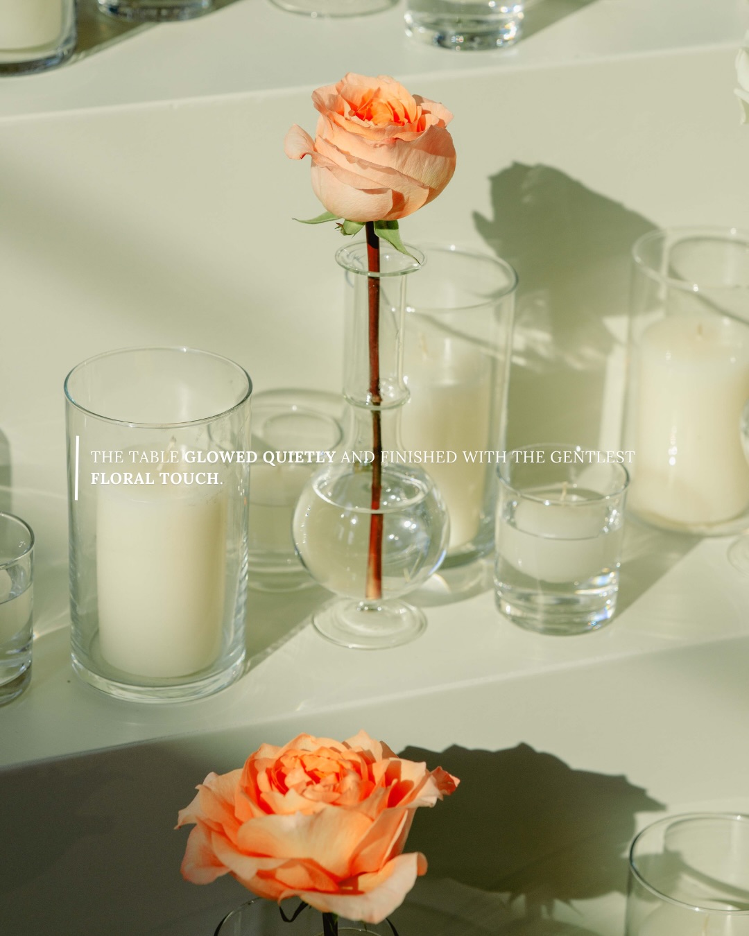 The table glowed quietely and finished with the gentlest floral touch .
Wedding planning table decor