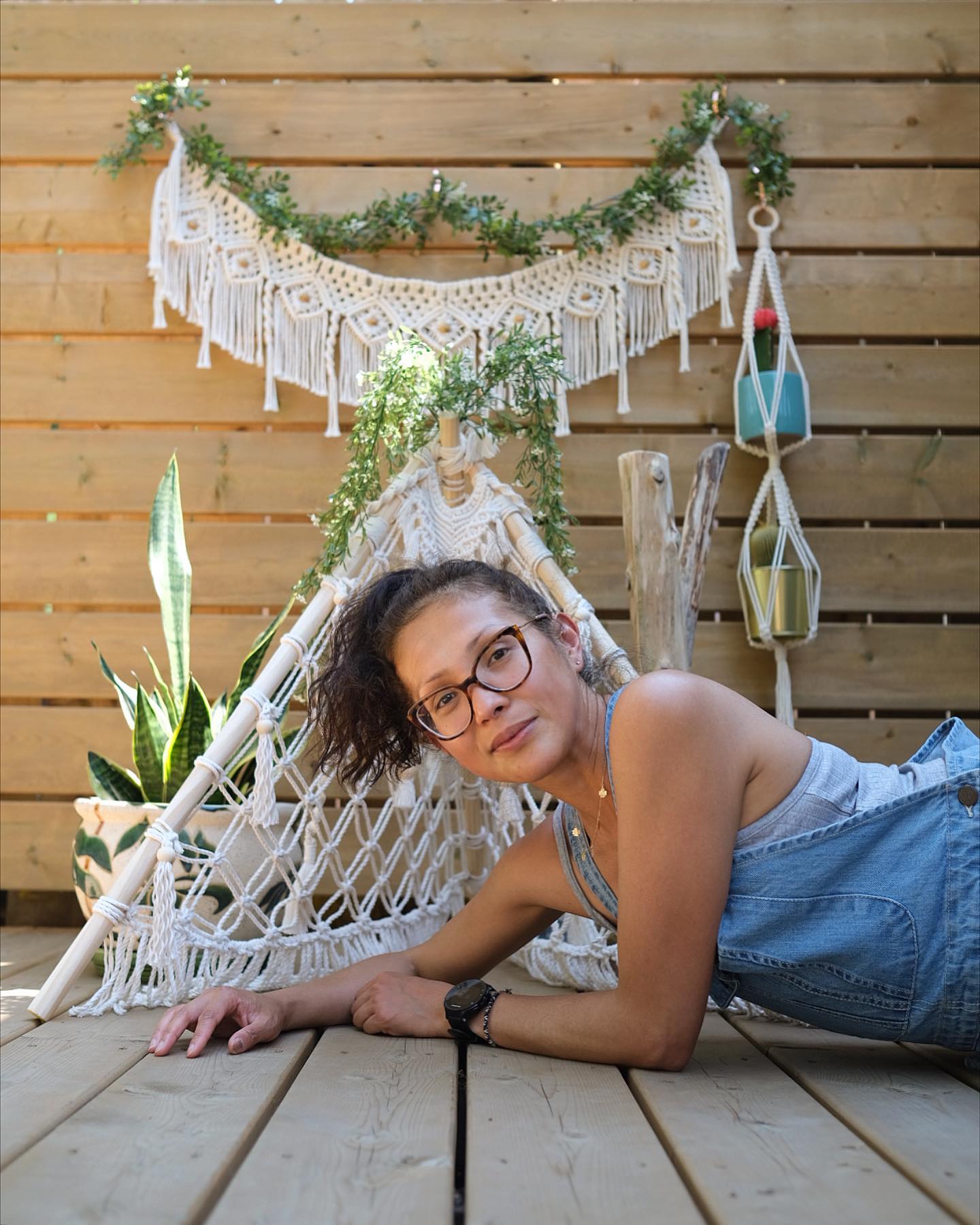 Originally made this macrame tent for my 🐶 @frenchie_homer - but I think I’m enjoying it more than the he does.
Made with 3’ft wooden dowels. Looking forward in starting my 6’ft version very soon.
📩 DM if you’re interested in adding a touch of boho into your indoor/outdoor events or home.
#knotbyhannah #macrame #handmade #local #toronto #shopmacrame #shophandmade
#boho #home #teepee #tent #decor #shoplocal #madeincanada