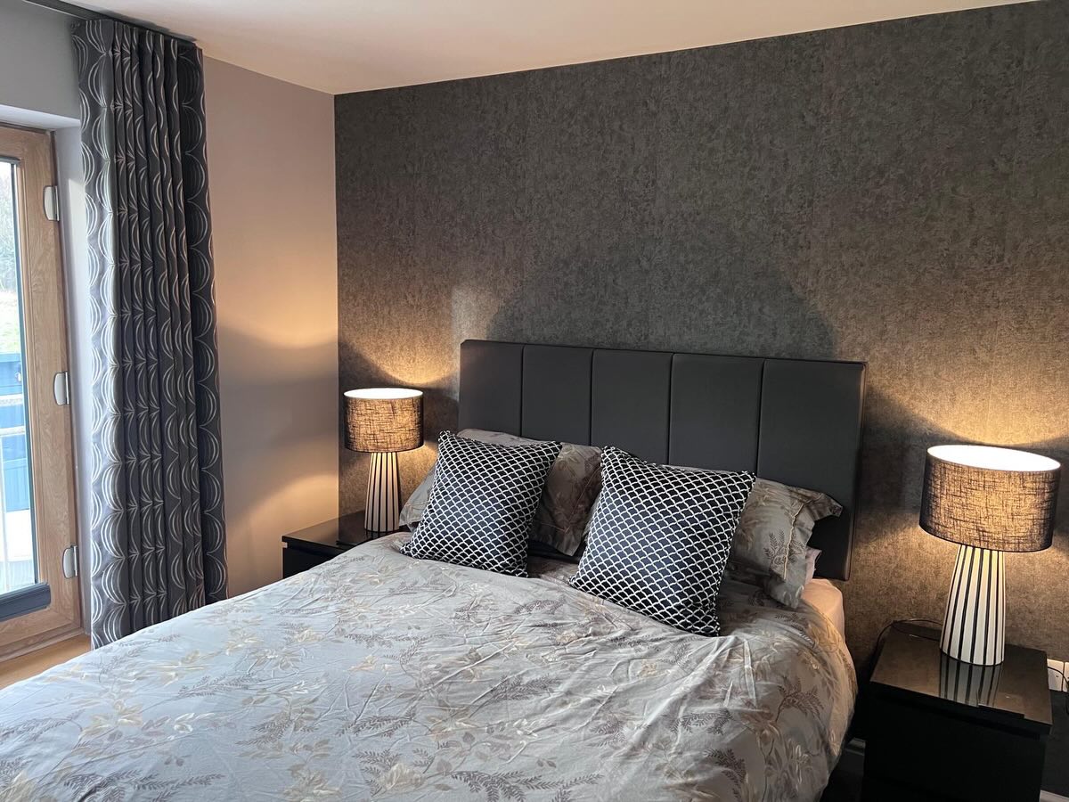 A beautiful bedroom transformation featuring bottom-up pleated blinds — giving privacy while still letting natural light in.
Curtains, cushions and wallpaper all supplied by ABS Blinds for a perfectly coordinated finish.
📞 01580 765169
📍 7 Ashford Road, Tenterden, TN30 6AB
🌐 www.absblinds.co.uk
#bedroommakeover #absblinds #kentblindsandcurtains