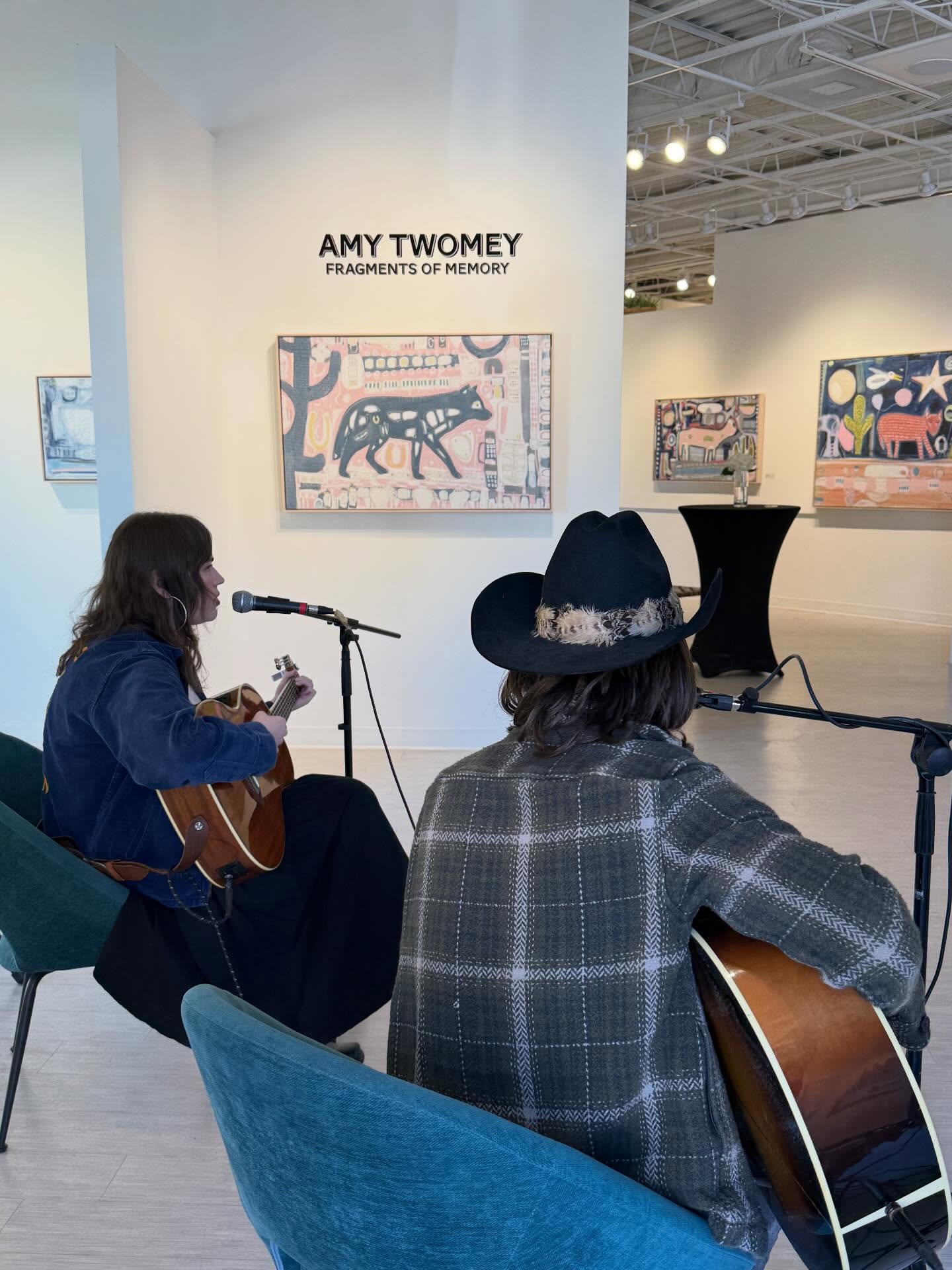 It's always a treat to have two of my favorite people playing music today for my art reception! Come by @fortworksart 3-6pm 4-5 for music! 🤍