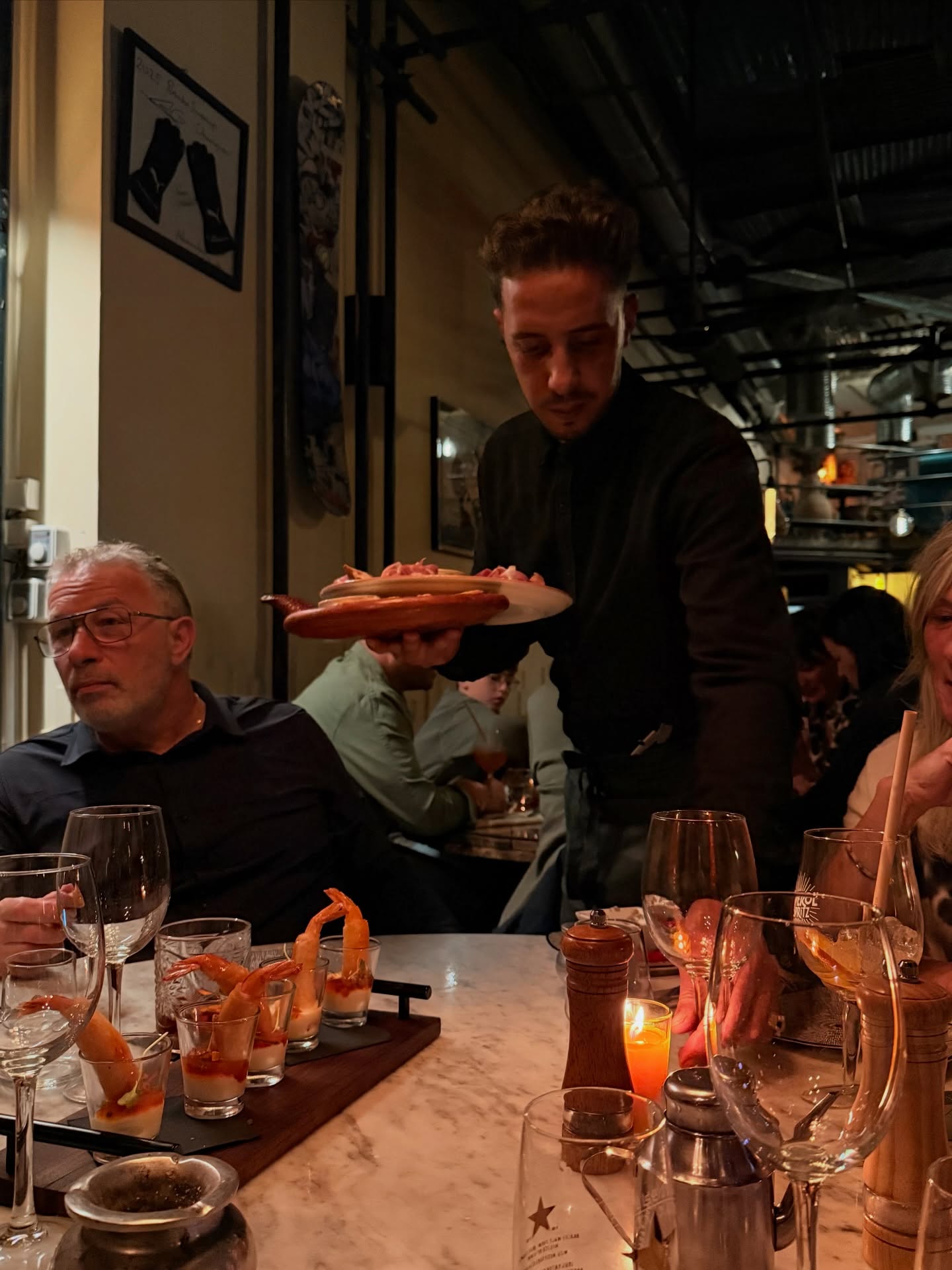 Le secret d’un bon dîner entre amis ? Un service aux petits soins ! 🤩
#restaurant #marrakech #diner #frenchrestaurant #dinner