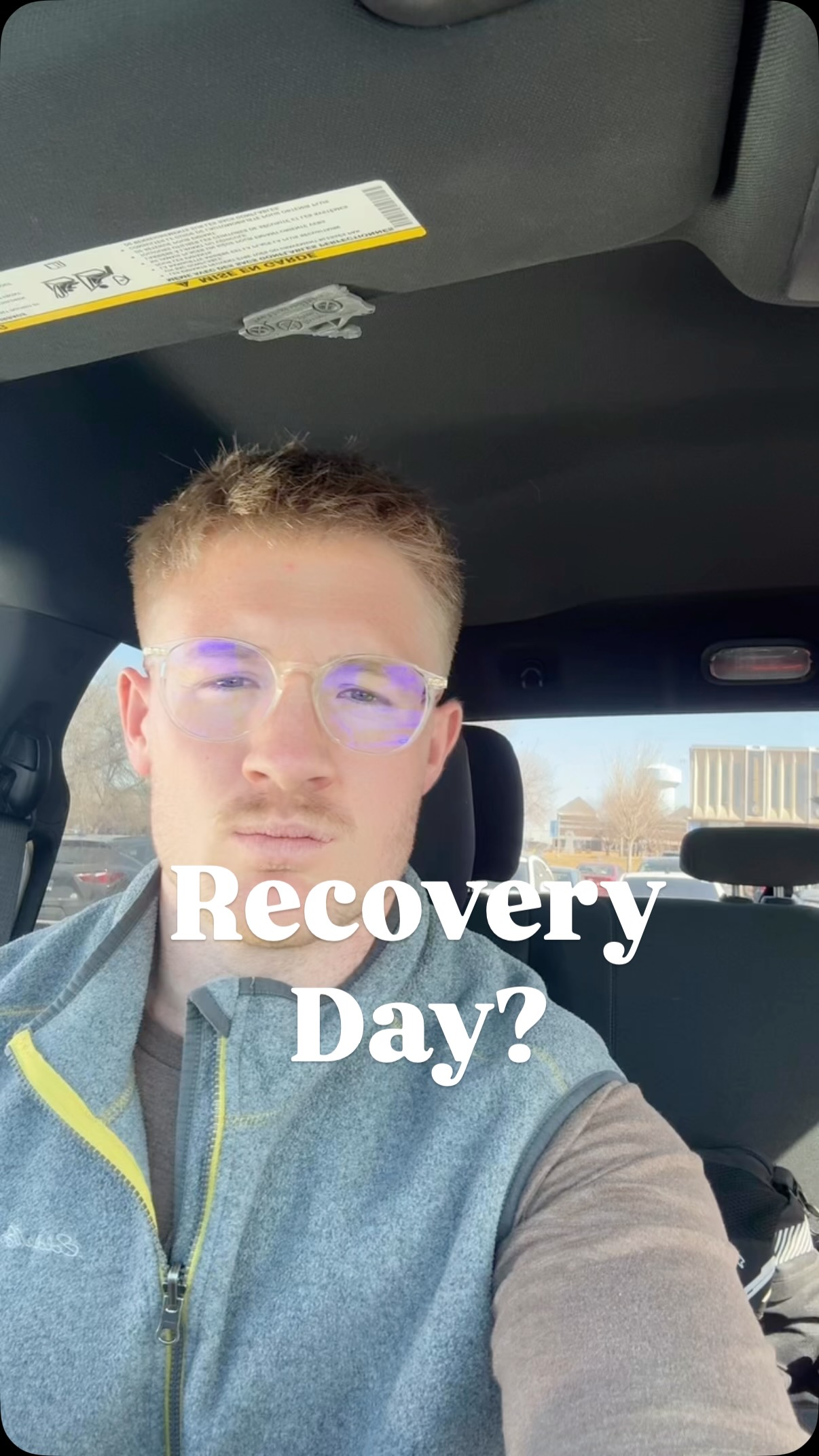 What do we do the day after a very demanding training day?
For me: I had light aerobic yard work and garage clean out. Not ideal but I was moving and not sitting around!
Active recovery is better than a complete rest after a hard day.
Instead of doing nothing, try a 20–30 minute easy “flush” session for resistance training, a light jog, bike, or incline walk. The goal is circulation.
More blood flow will result in
• Faster nutrient delivery
• Less stiffness
• Better recovery for your next workout
Keep it very easy (you should be able to breathe through your nose and hold a conversation).
#gymworkout #mobilitytraining #stretching #runner #athletetraining
