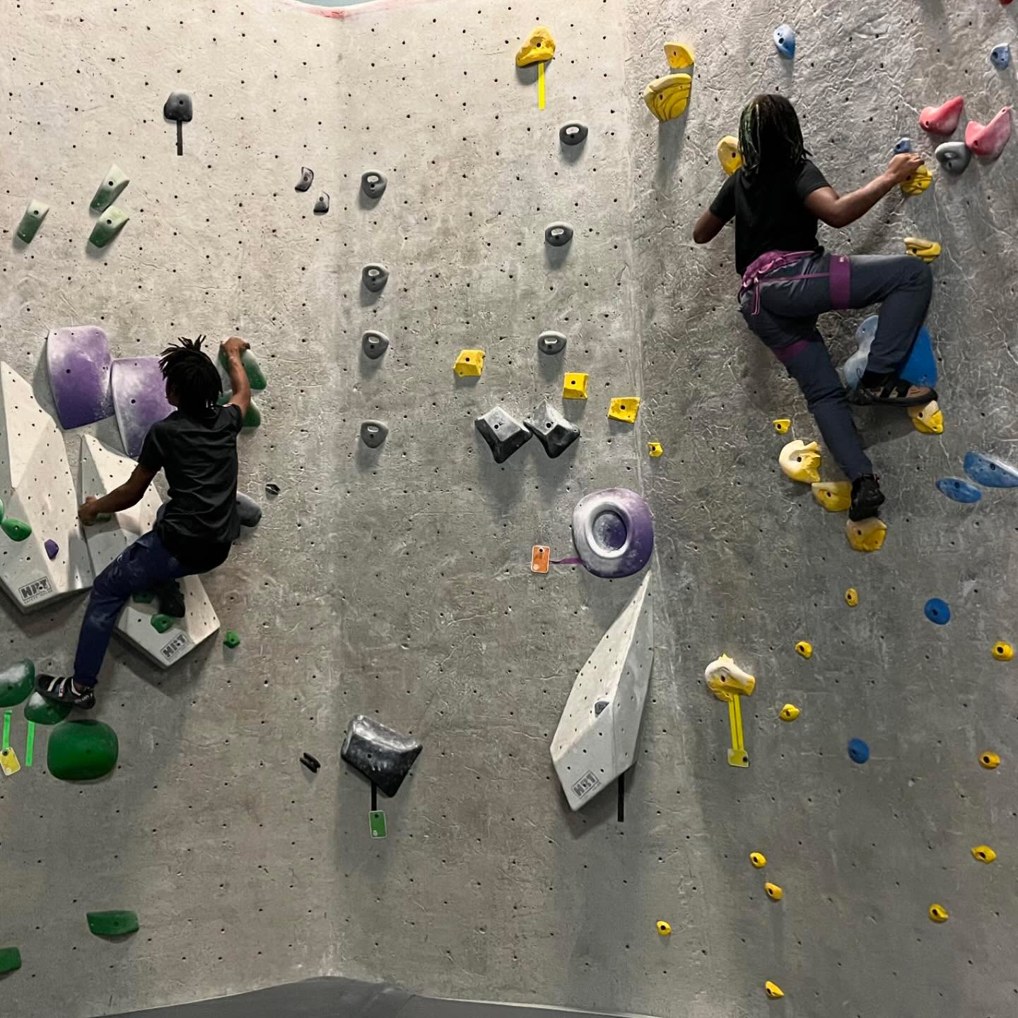How it started ➡️ how it’s going
The kids had a great time on the walls at @highpointclimbing this past weekend! Always nice to tire out the forearms early in the season 🫠