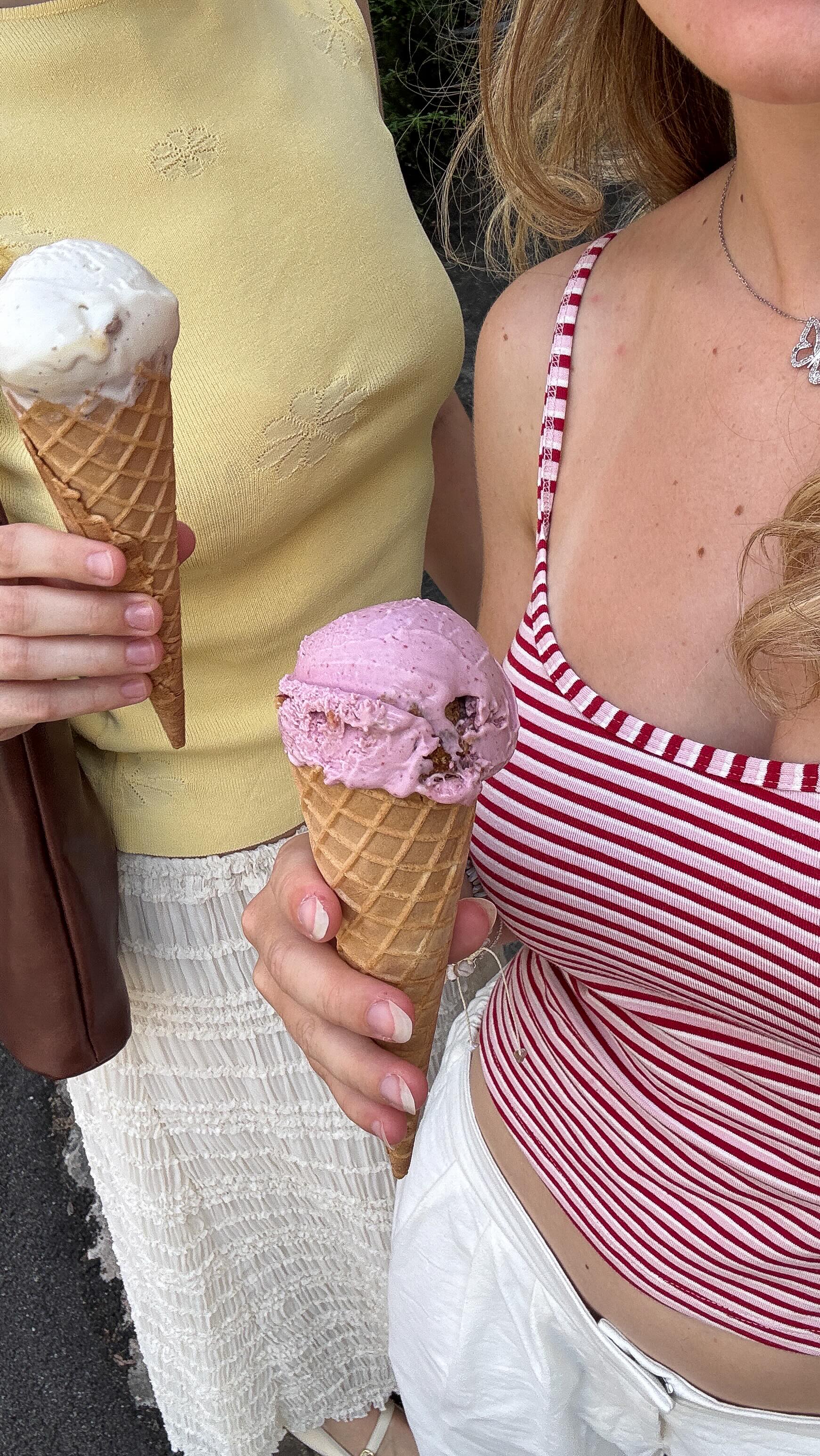 our server personalities summarized in one video 🙂🤣