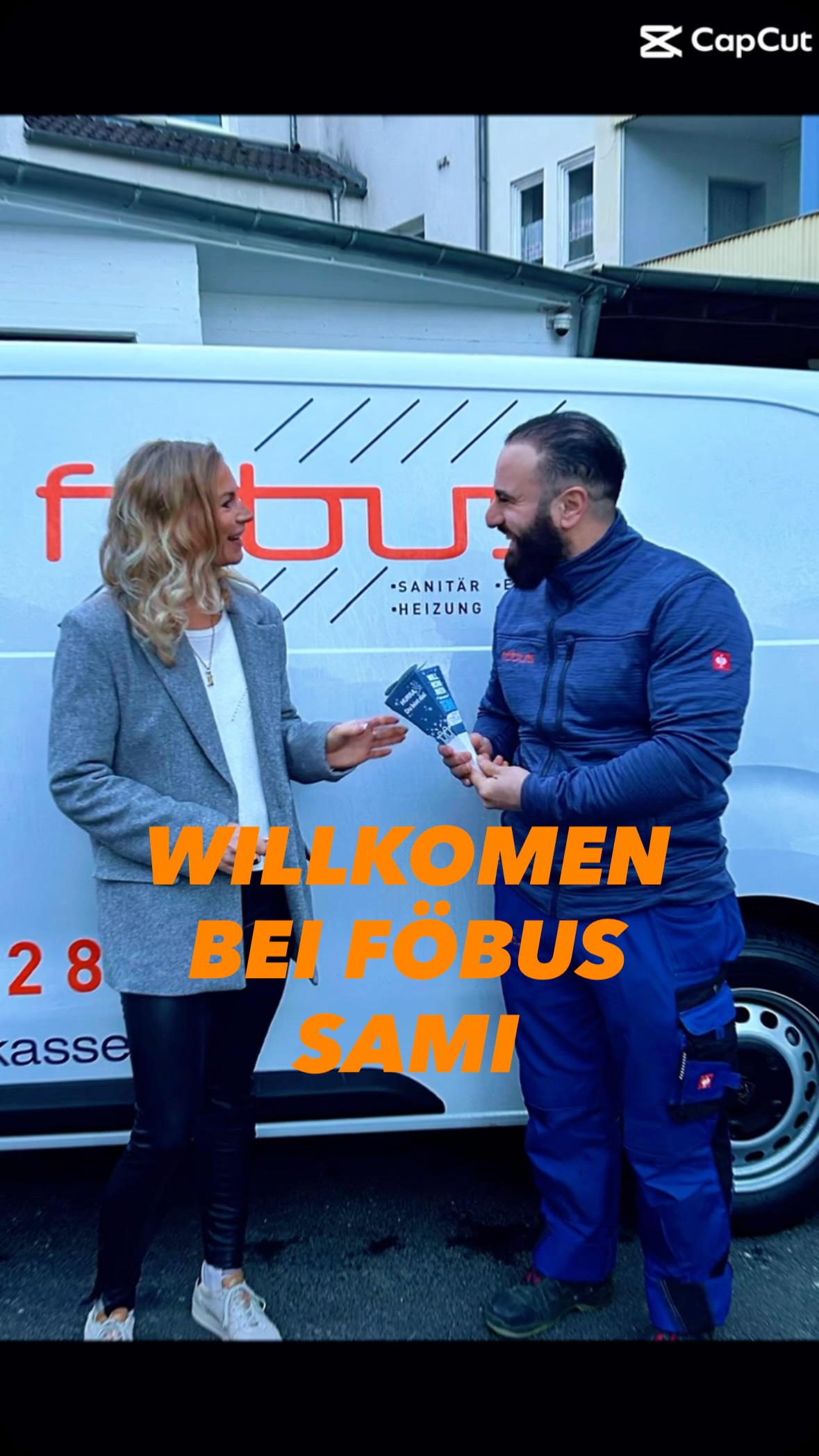 🎉 Willkommen im Team, Sami! 🔧🚐
Unser neuer Kundendiensttechniker Sami ist seit einer Woche bei uns und wurde in dieser Zeit von unserem Tino intensiv in unsere Abläufe eingearbeitet. Gemeinsam waren sie im Kundendienst unterwegs, damit Sami unsere Arbeitsweise und unsere Kunden bestens kennenlernen kann.
Ab Montag startet er dann mit seinem eigenen Firmenwagen durch – selbstverständlich komplett ausgestattet mit allen Messgeräten und Werkzeugen, die man im Kundendienst braucht 🔧📟🚿
Öl- und Gaswartungen sind für ihn kein Problem und wir freuen uns sehr, dass er sich in so kurzer Zeit schon richtig gut bei uns eingefunden hat.
Lieber Sami, schön, dass du Teil unseres Teams bist – wir freuen uns auf die Zusammenarbeit! 🤝
#WillkommenImTeam #Kundendienst #Heizung #Handwerk #teamzuwachs