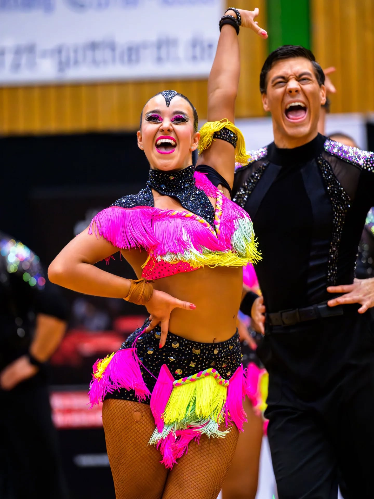 Unser B-Team in Weissach🩷🩵💛
📸@fabian.weber.fotografie
#latin #dance #heartandsoul #formation #bietigheim