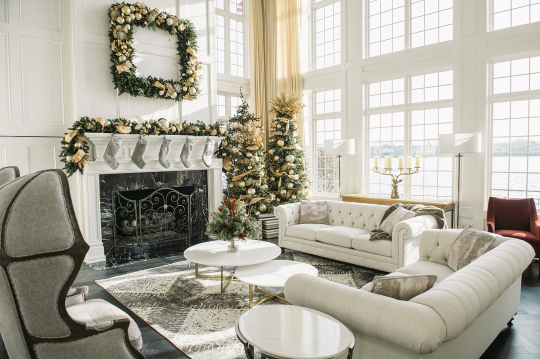 The holidays may be over, but we are still in awe of these beautiful images from @thesinersphotography . Our team decked the halls with rich gold tones and lots of texture in this gorgeous home.#indyclients #holidaydecor #christmas2020 #homeclients #holiday #privateresidence