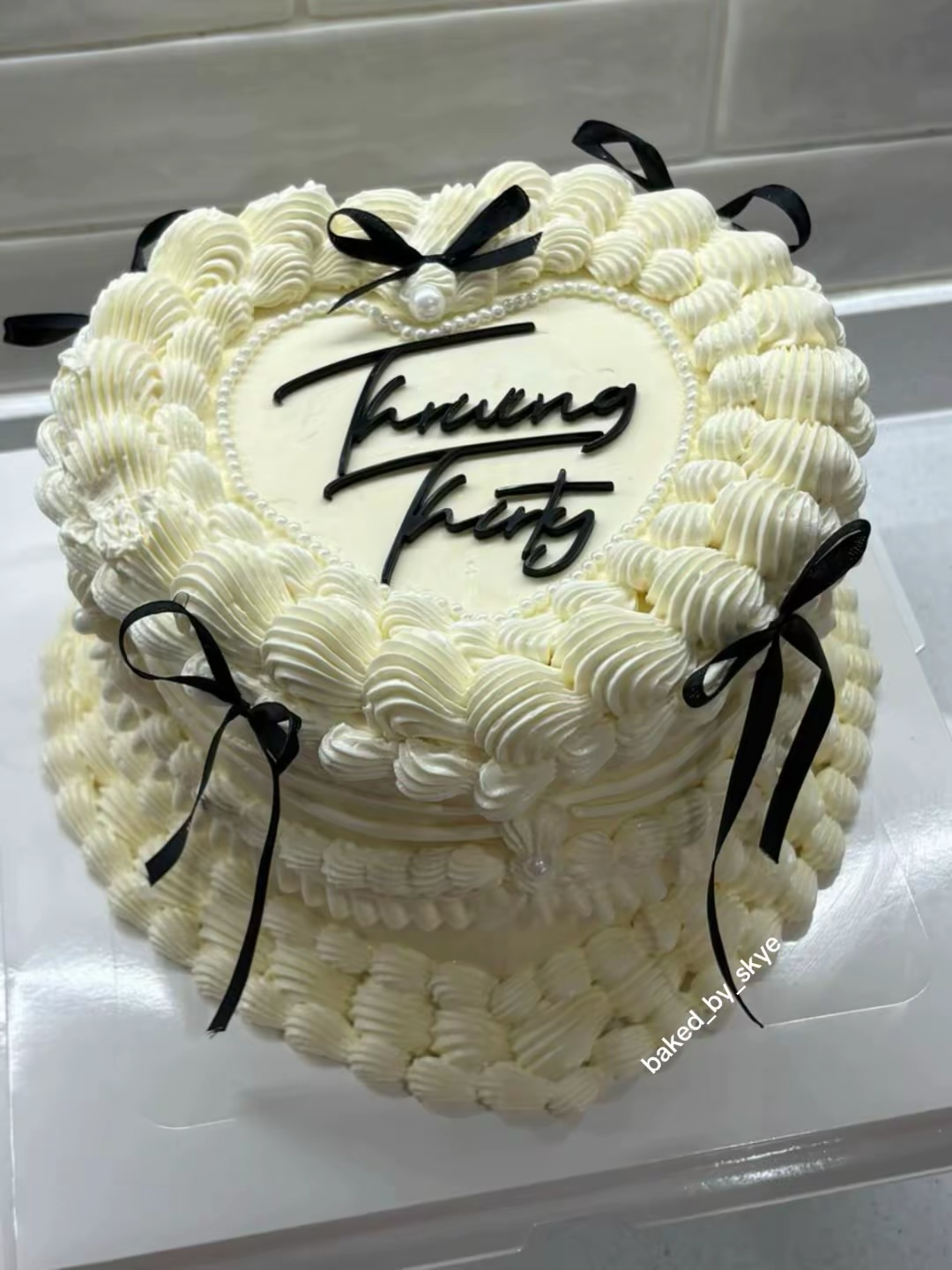 Order on The Website🥰 Link in Bio
#baked_by_skye #cakesindurban #cakedecorating #cakedesign