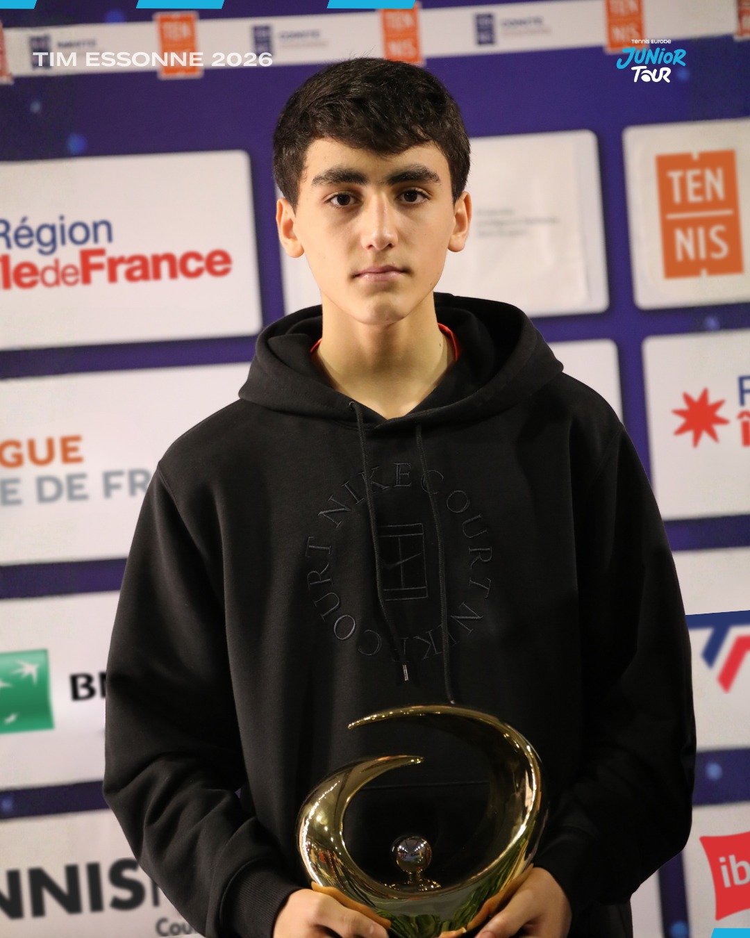 Rafael PAPOIAN champion de l'édition 2026 du TIM Essonne 🏆✨🔥
#TIMEssonne #TennisEurope #JuniorTour #NextGenTennis