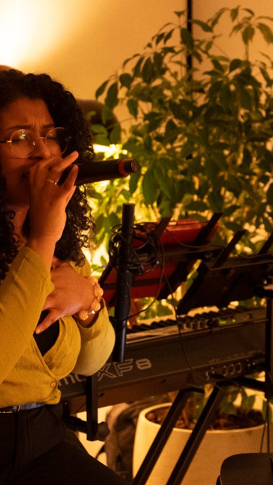 Eerste editie van de worship night after work - was blessed🔥
#grateful #worshipnight #SaloméWholeness