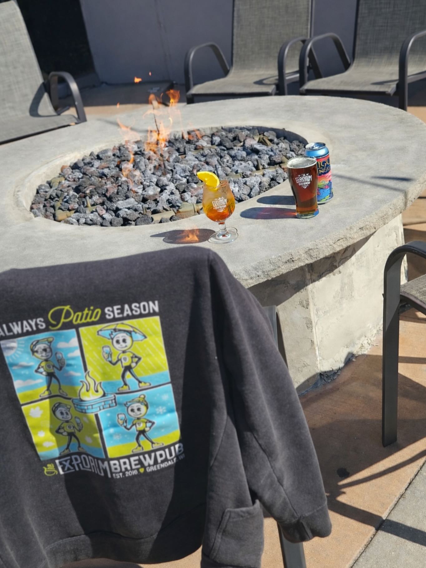 March sunshine + patio vibes ☀️🍻
Our patio is open, Sligo Sunset Irish Red is on tap. Grab some cocktails and leave the cooking and dishes to us!
Bring the pup!🐶
Get here and enjoy it while this Wisconsin weather lasts! 🍀