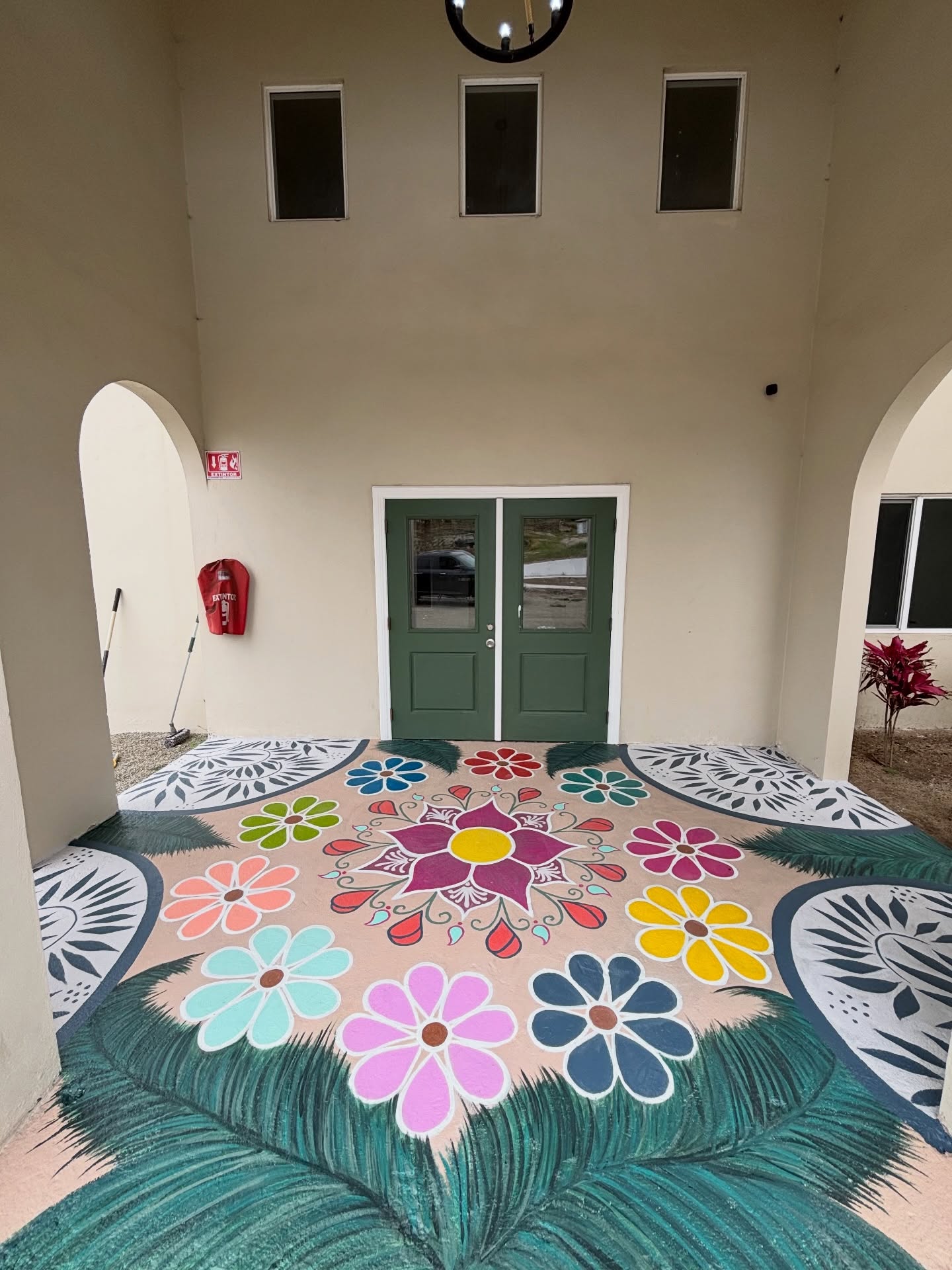 So grateful for Majesta, Travis’ sister, who came down and blessed us with her artistic talent, her sweet spirit and her heart to serve. She made an amazing mural for the other entrance to the Baby House. She also spent time with the little kids and helped build their new trampoline. We love seeing people use their talents and be a blessing to the precious kids in our care. Thank you Majesta🙏🏼😄🙌🏻