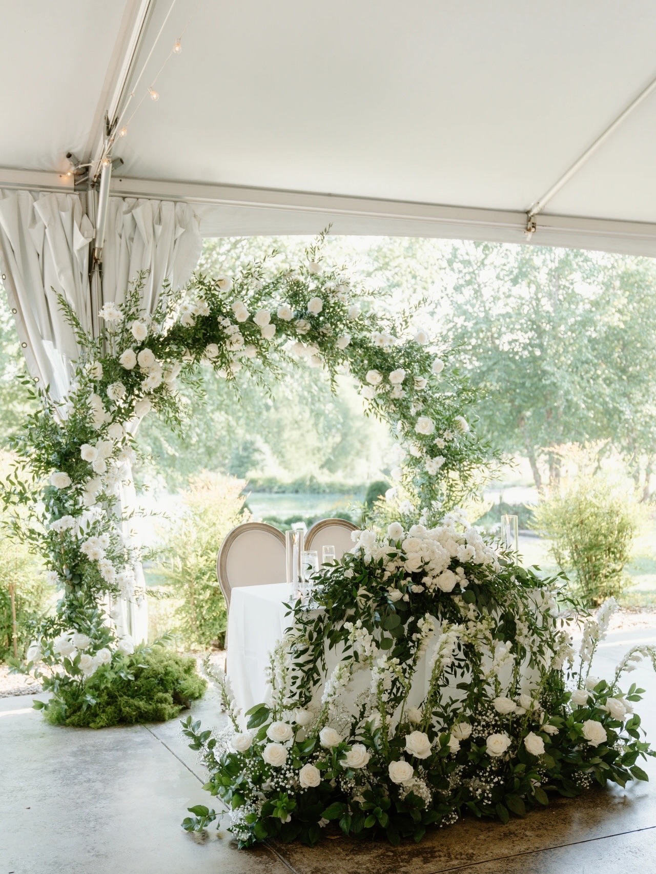 When you have the magic that good vendors create, beautiful things happen.
⠀⠀⠀⠀⠀⠀⠀⠀⠀
@joshuabinghamphoto
@elevencoursescatering
@sleepingbeedesigns
@petalburst_florals
@psbeautybypatience
@heatherreastylestudio
@whitegloverentals
@gries.visuals
⠀⠀⠀⠀⠀⠀⠀⠀⠀
Glen Ellen Farm | historic & garden wedding venue in Maryland | now booking 2027 weddings.