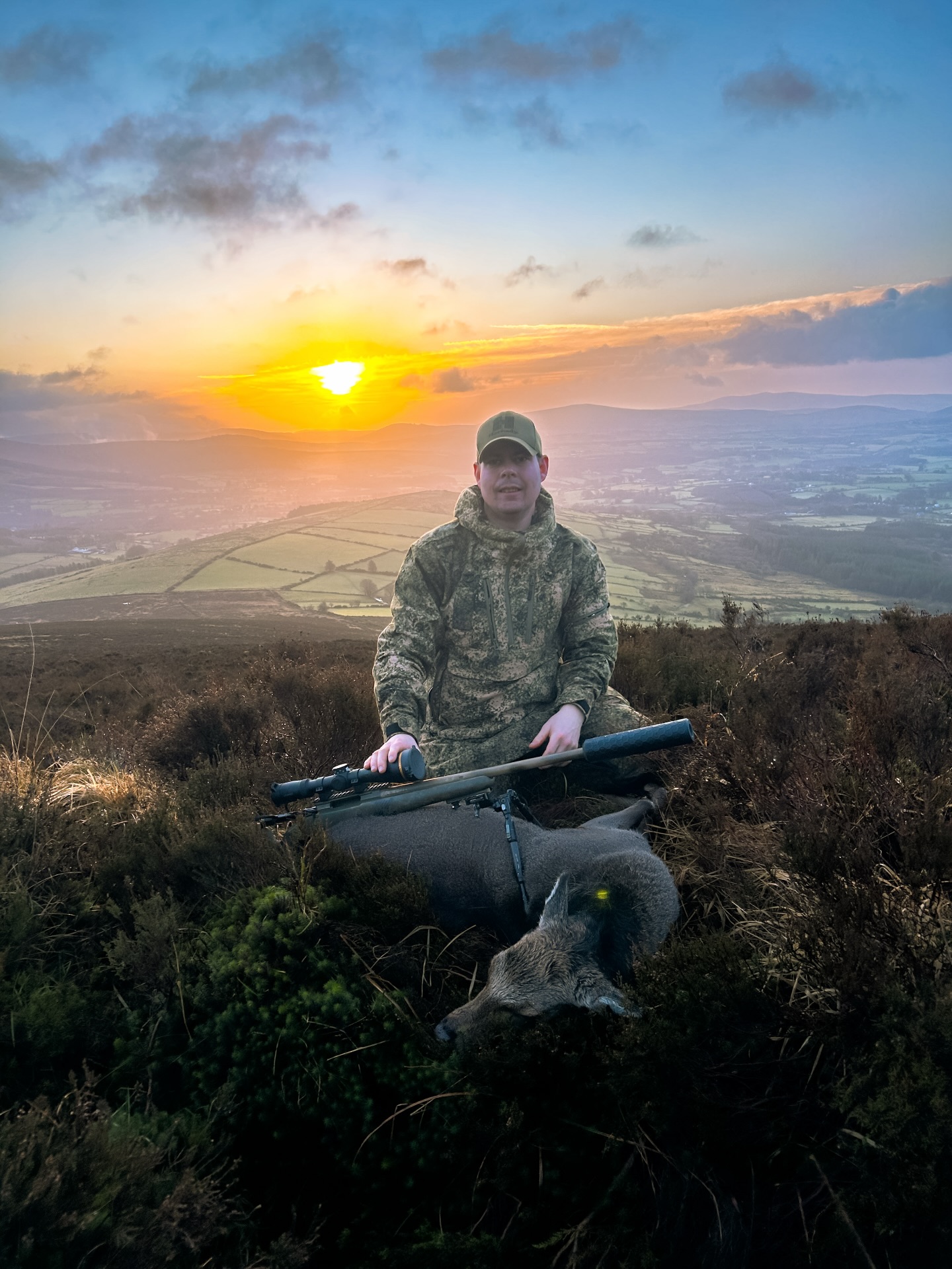 @vatnedal_precision on a beautiful sunset hunt in Ireland 🤩