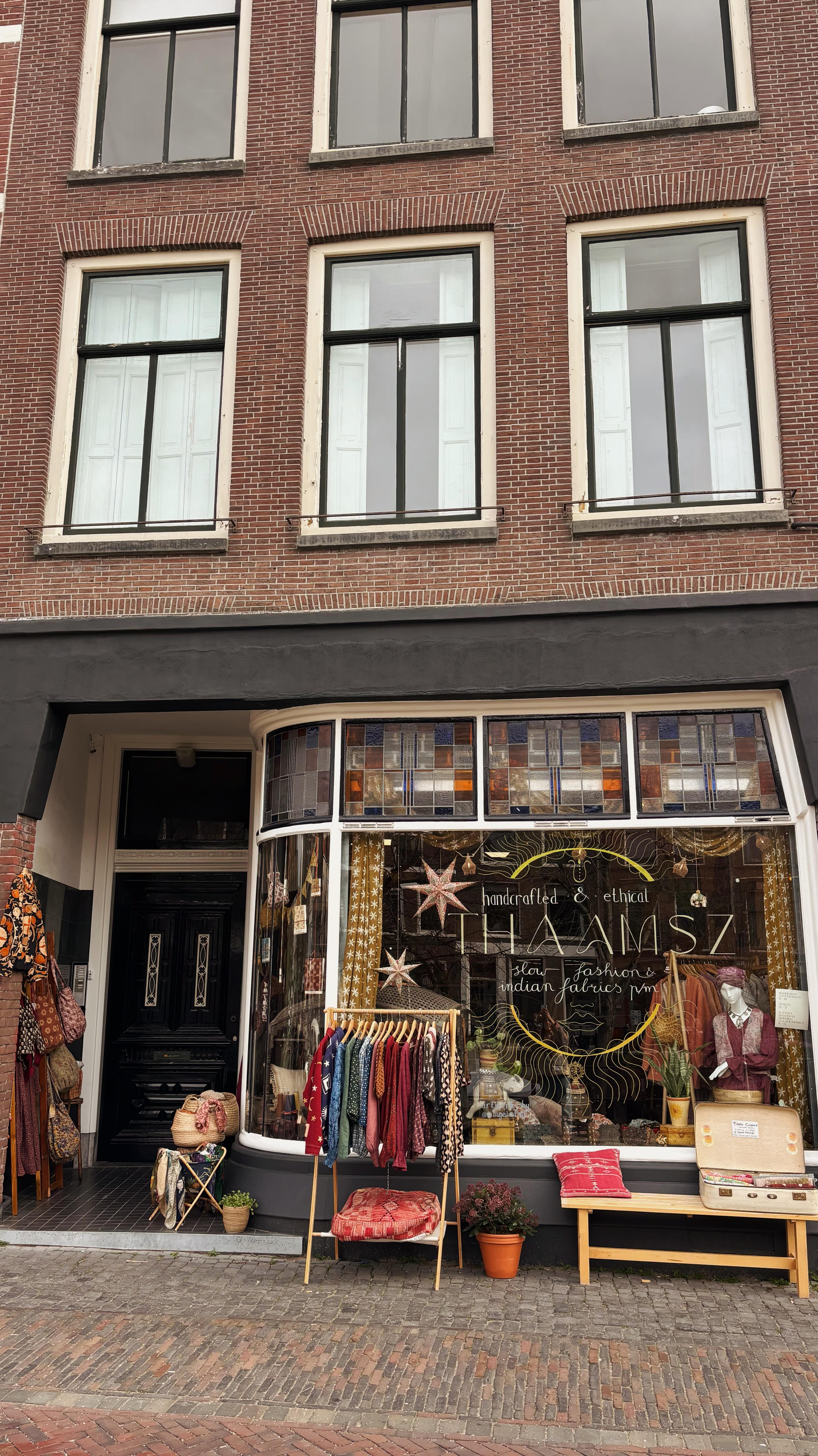 🌞💛 Most welcome!
@ Oudegracht 310, Utrecht ✨
The store is filled with 100% natural clothing and Indian fabrics. This video is just a small glimpse of everything waiting to be discovered ✨