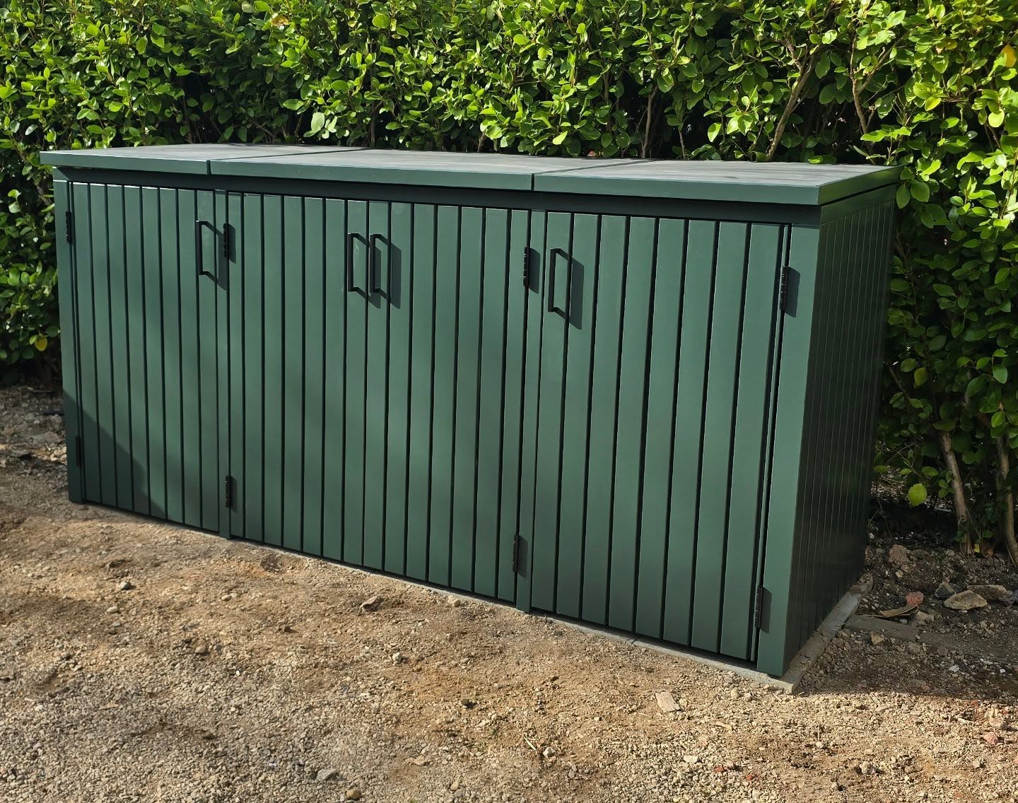 Luxury in the details.
Our premium slatted bin stores are designed to elevate the look of your garden while discreetly concealing everyday essentials. Clean lines, precision craftsmanship and a refined finish turn simple storage into a statement piece.
✔ Handcrafted in the UK
✔ Elegant vertical slatted design
✔ Built from durable, weather-resistant materials
✔ Designed to complement modern outdoor spaces
Because a beautiful garden shouldn’t be interrupted by unsightly bins.
Discover the collection at
www.thebinstorecompany.co.uk
#luxurygarden #gardenstorage #modernoutdoorliving #gardeninspiration luxuryhomes outdoorstyle gardendesign #binstore premiumgarden