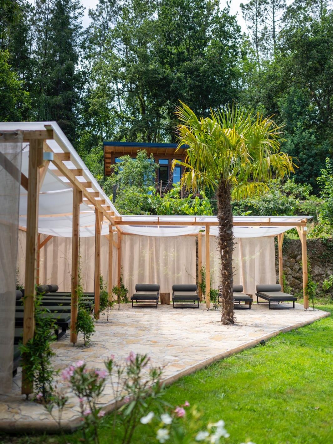 Availability Summer 2026!
Here you see our lounge at the pool with in the background Tiny House Sun. Our first tiny house ánd the most popular one this year: it has only 1 week availability left for this Summer 🥰
Want to spend your holidays at Deveza? Swipe for an overview of our availability.
Let us know if you have any questions: by email, dm, WhatsApp, calls: all work 😁
See you in Summer?
X Giel, Karin and Selah
#glamping #smallscale #childfriendly #tinyhouses #portugal