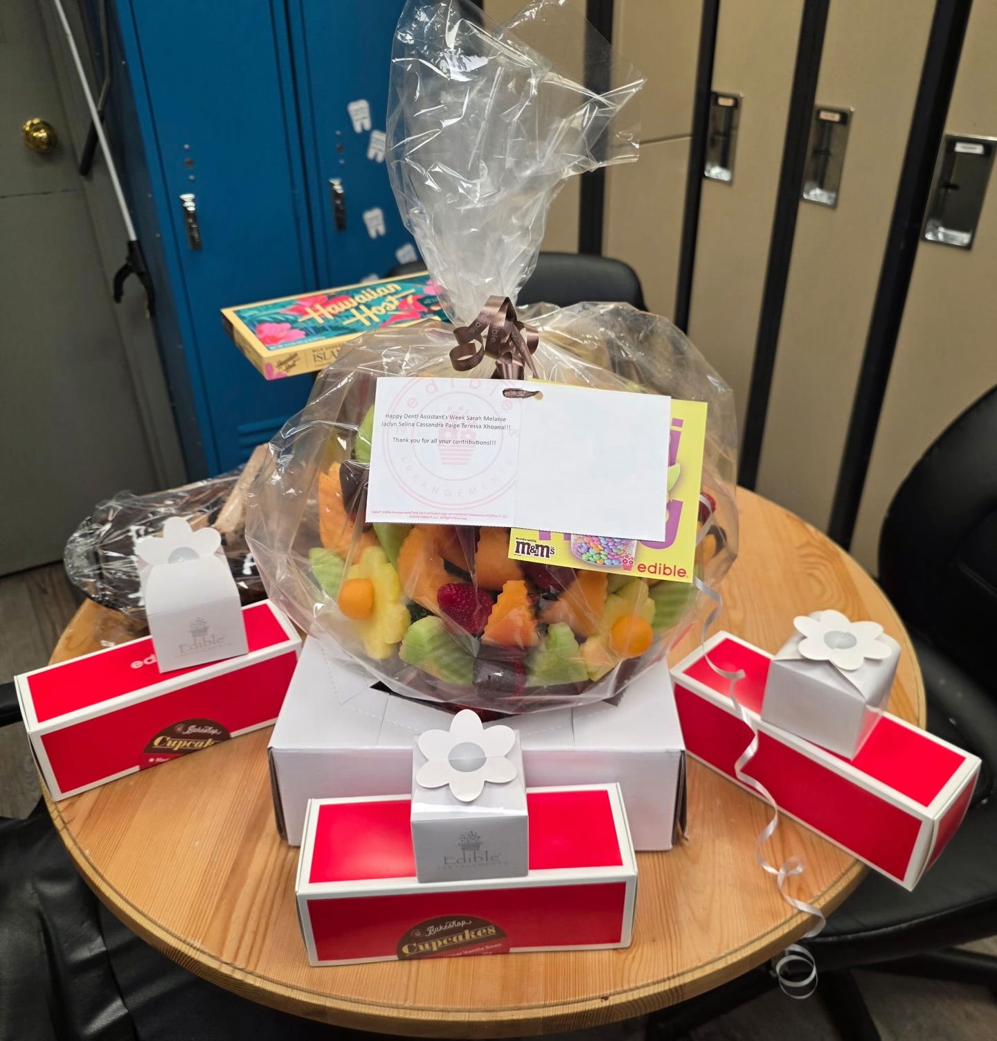 A little freshness to wrap up Dental Assistant’s Week and celebrate International Women’s Day! 🍓🍍🍈💗
Wishing a Happy International Women’s Day to all the women in the world - and especially to the amazing women on our team! ✨🎉 Here’s to health, smiles, and renewed happiness every day!
#internationalwomensday #hvdc #edmonton