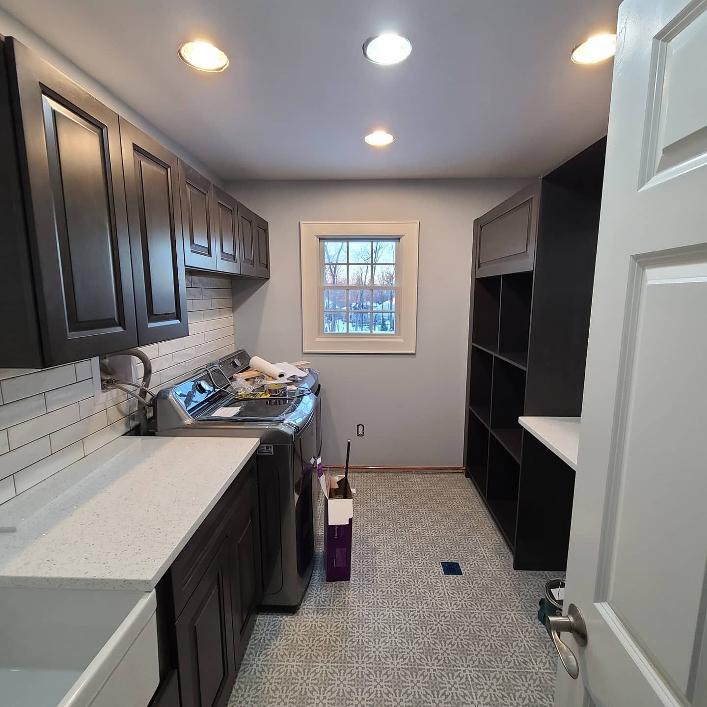 Updated Laundry Room
>>> SWIPE
Morristown, J