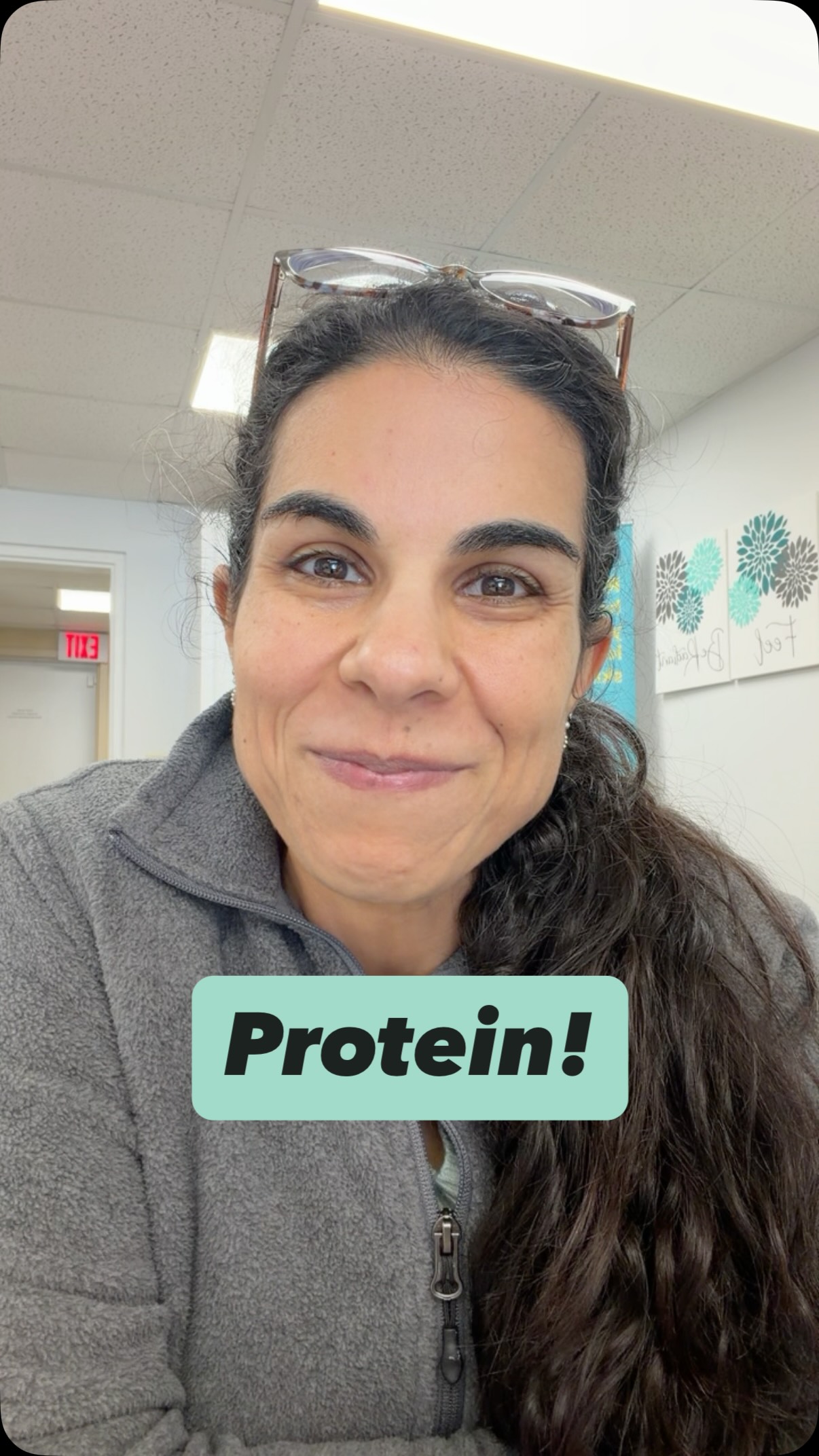 Protein protein protein!! 🧀🥚🥓🥩🍗🫘🍣🍤
Important to help minimize your hair loss and prevent muscle loss when you’re on a GLP1.
What’s your favorite protein? 🤔
#RadiantMed #Wellness #WeighLoss #Glp1 #Protein