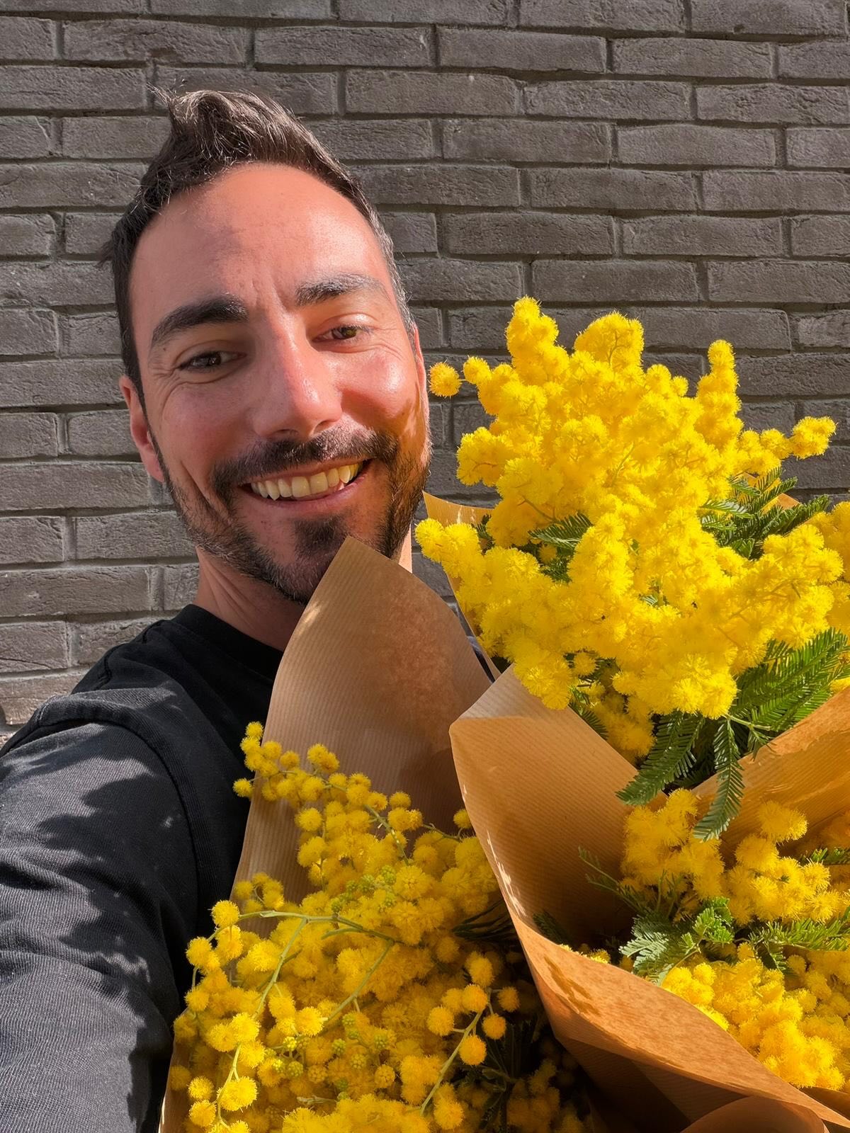 This year, we once again celebrated International Women’s Day, bringing our touch to stores and boutiques in incredible cities around the world.
Each installation tells its own story, full of energy, personality, and thoughtful attention to detail.
Minimal. Contemporary. International.
@santamarianovella1221
#floraldesigner
#luxuryflorals
#behindthescenes
#floralstyling
#designerlife