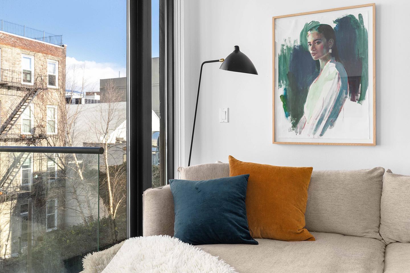 Your cozy home in Clinton Hill is waiting for you ✨Just in time to enjoy your morning coffee on your own private balcony when Brooklyn is in full springtime bloom!
📍29 Lexington Ave, #3B
_________________________
📲 Call/email for info:
@jennyrosehalupka - 908.247.2945 / jrh@compass.com
@tatawetzel - 412.482.4087 / tatawetzel@compss.com
_________________________
.
.
.
.
.
#thehalupkateam
#brooklynrentals
#brooklynapartments
#ClintonHillRentals
#BrooklynRentals
#ClintonHillApartments
#BrooklynApartments
#ForRentInClintonHill
#ForRentInBrooklyn
#NYCRentals
#BrooklynLiving
#ClintonHillLiving
#UrbanLiving