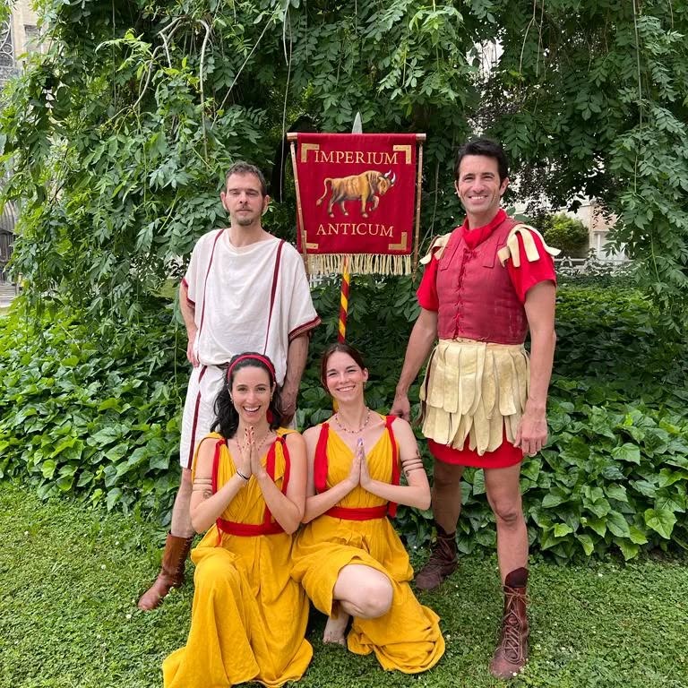 Retour en images sur notre week-end d'animations romaines à Troyes, au musée des Beaux-Arts et d'Archéologie de Saint-Loup, dans le cadre des @journees_archeologie .
Merci pour le sympathique accueil à l'équipe du @museestroyes , et en particulier à Anthony !
#antiquité #archeologie
#guerredesgaules #animationhistorique #histoirevivante #musée
#villedetroyes #journéesdelarchéologie