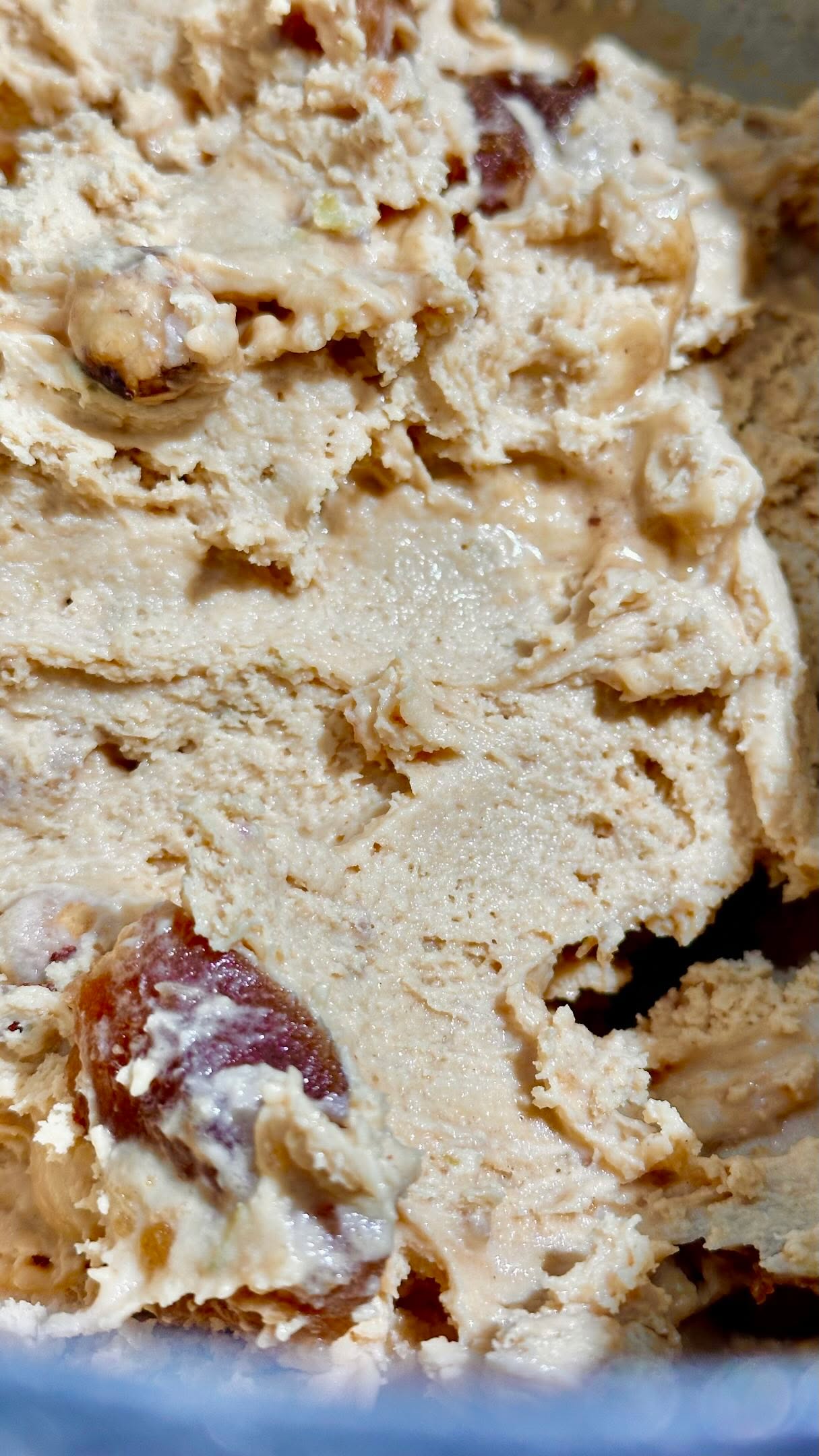 MELA, NOCCIOLA, CARAMELLO
Sì, finisce subito… CHE FASTIDIO!