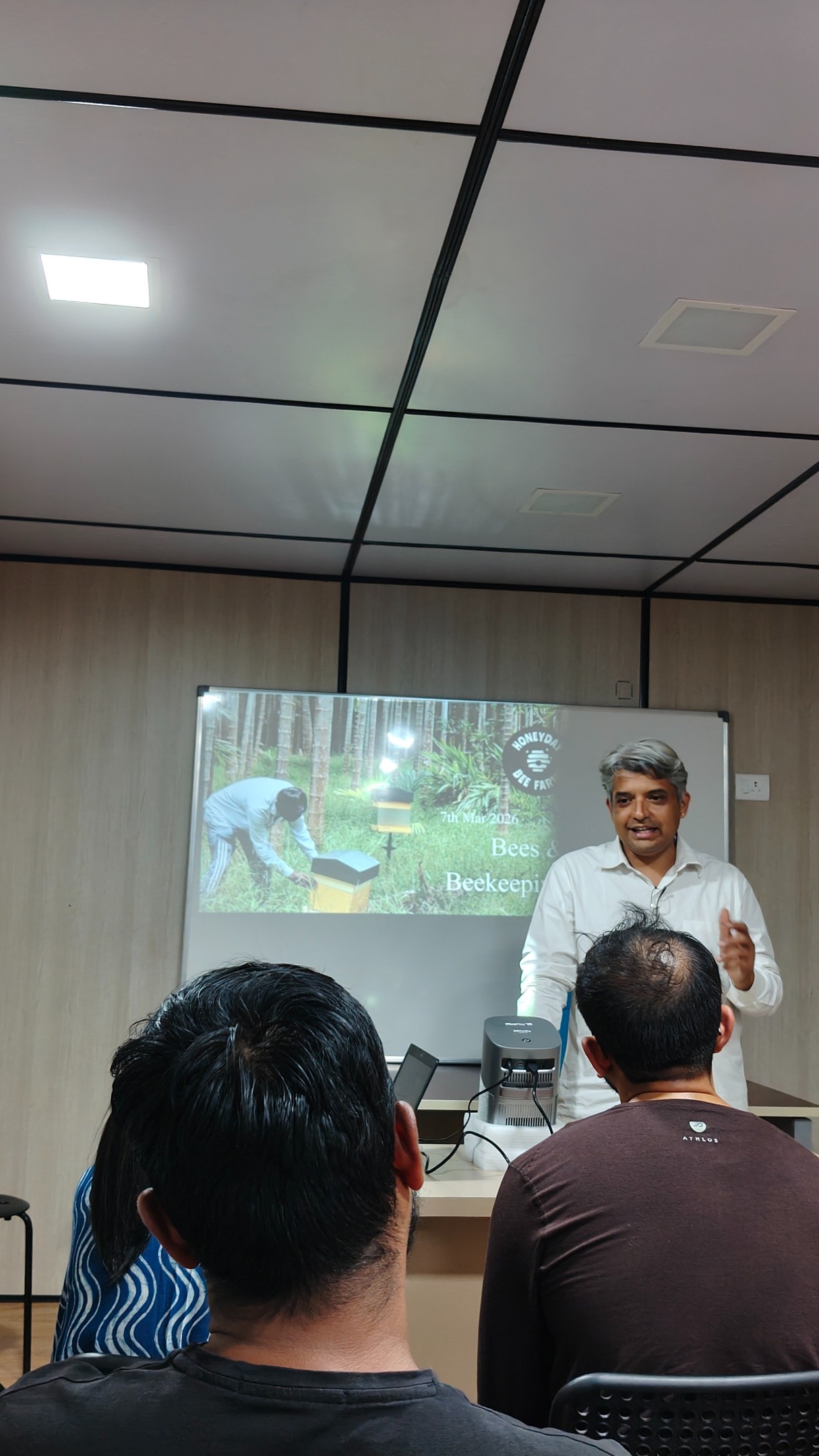 We successfully completed our Scientific Beekeeping Training on 7 March 2026.
The session focused on practical hive management, colony health monitoring, and sustainable beekeeping methods, with the aim of helping participants explore beekeeping as a viable livelihood option.
The group was engaged throughout, and we appreciate everyone’s active participation and interest in learning. Thank you!
Our next training is scheduled for 28 March 2026.
If you’re interested, enroll soon — spots are limited.
Link: https://www.honeyday.in/event-details/beekeeping-101-march-2026-2
#BeekeepingTraining #ScientificBeekeeping #SustainableBeekeeping #Apiculture #HoneyBees #Beekeeper #honeydaybeefarms