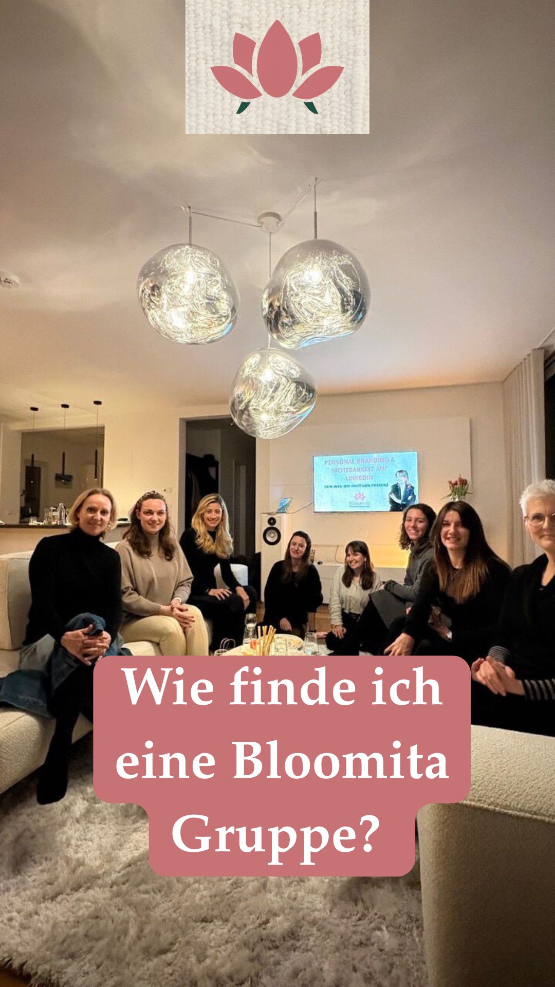 Wie entstehen eigentlich Bloomita Gruppen?
Viele denken zuerst:
Meine drei engsten Freundinnen interessieren sich gerade nicht für LinkedIn – dann kann ich wohl keinen Bloomita Abend machen.*
Dabei entstehen die schönsten Abende oft genau andersherum.
Du kennst vielleicht nicht sechs Menschen, die Lust auf eine Journaling-Session haben.
Aber zwei? Perfekt.
Die beiden kennen bestimmt wieder jemanden – und so wächst die Runde ganz von selbst.
So entstehen nicht nur tolle Abende mit neuen Menschen und Impulsen, sondern oft auch neue Freundschaften.
🛋️ Ein Sofa, ein Thema und ein paar neugierige Menschen reichen völlig aus.