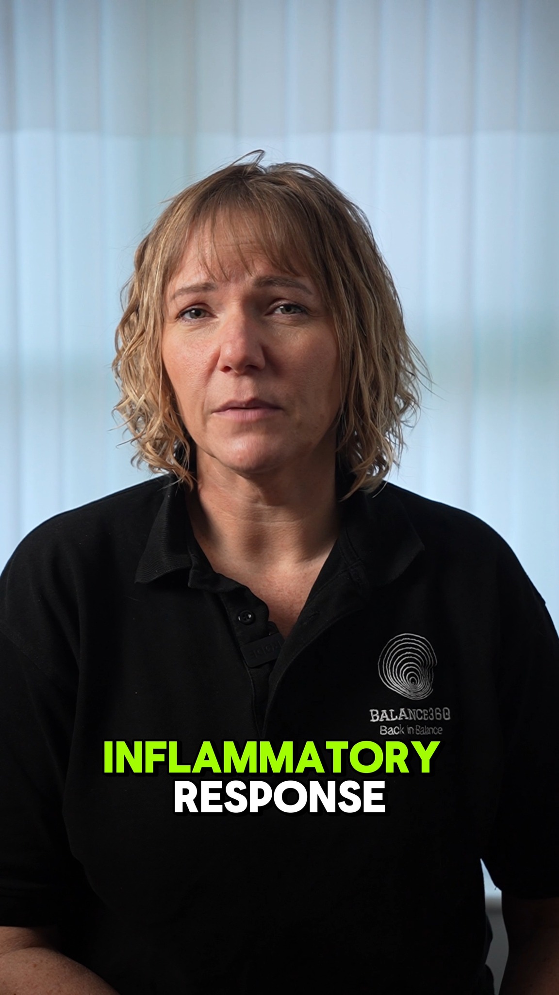FAQ: Why does my back hurt when I wake up?
Morning back pain is something we hear about a lot in clinics, and there isn’t always just one reason behind it.
For many people, it can relate to how the body responds overnight. When we’re sleeping and not moving, inflammation can build up around irritated joints, muscles or nerves. That’s why stiffness and aching are often most noticeable first thing in the morning.
It can also be influenced by sleeping position, previous injuries or other underlying factors. The key is understanding why it’s happening now, especially if you’ve always slept the same way without issues before.
Jolene explains some of the most common reasons we see and why a proper assessment can help uncover what’s really going on.