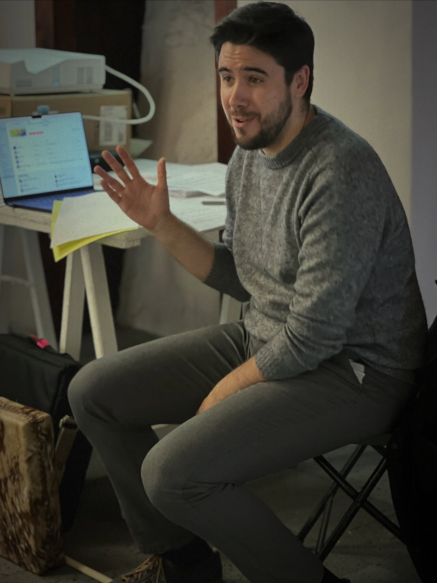 «ANÁLISIS DE ARREGLO DE PERCUSIÓN»
Amanecemos disfrutando de un interesante taller de análisis de arreglo de percusión de la mano de Mario Carrillo 😍
A través de ejemplos de proyectos que están renovando las músicas de raíz como Coetus, Eliseo Parra y Aliboria, reflexionamos sobre el papel de la percusión en la creación musical y su potencial dentro de las tradiciones reinterpretadas hoy en día 🎶
Colaboran:
@lalagunacultura
@adriandelcastillo
@lalagunaayto
@cabildotenerife
@icdcultural
@gobcanarias
@laboratorio_escenico
@companiapieles
@percusioncanaria
@bagauda
@laartilleriacerveceria
#Percusión #MúsicasDeRaíz #Cultura