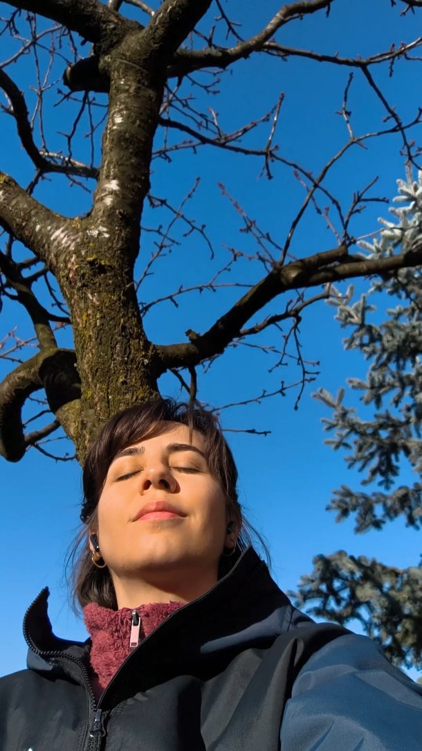 Doğada tatlı bir sabah rutini 💜 hem bedene hem ruha iyi gelen türden 👍
Şehirden uzak yaşamın en güzel taraflarından biri bu. Hele bir de bahar geliyorken iyice güzelleşti sabahlar 🙏 kış biraz zorladı zira 😋
Tüm bu rutinin içinde Nefes okadar kıymetli ki canlar , lütfen nefesinizi sahip çıkın 👍
#maşukiye #doğalyaşam #doğadakal #nefesterapisi #sağlıklıcilt