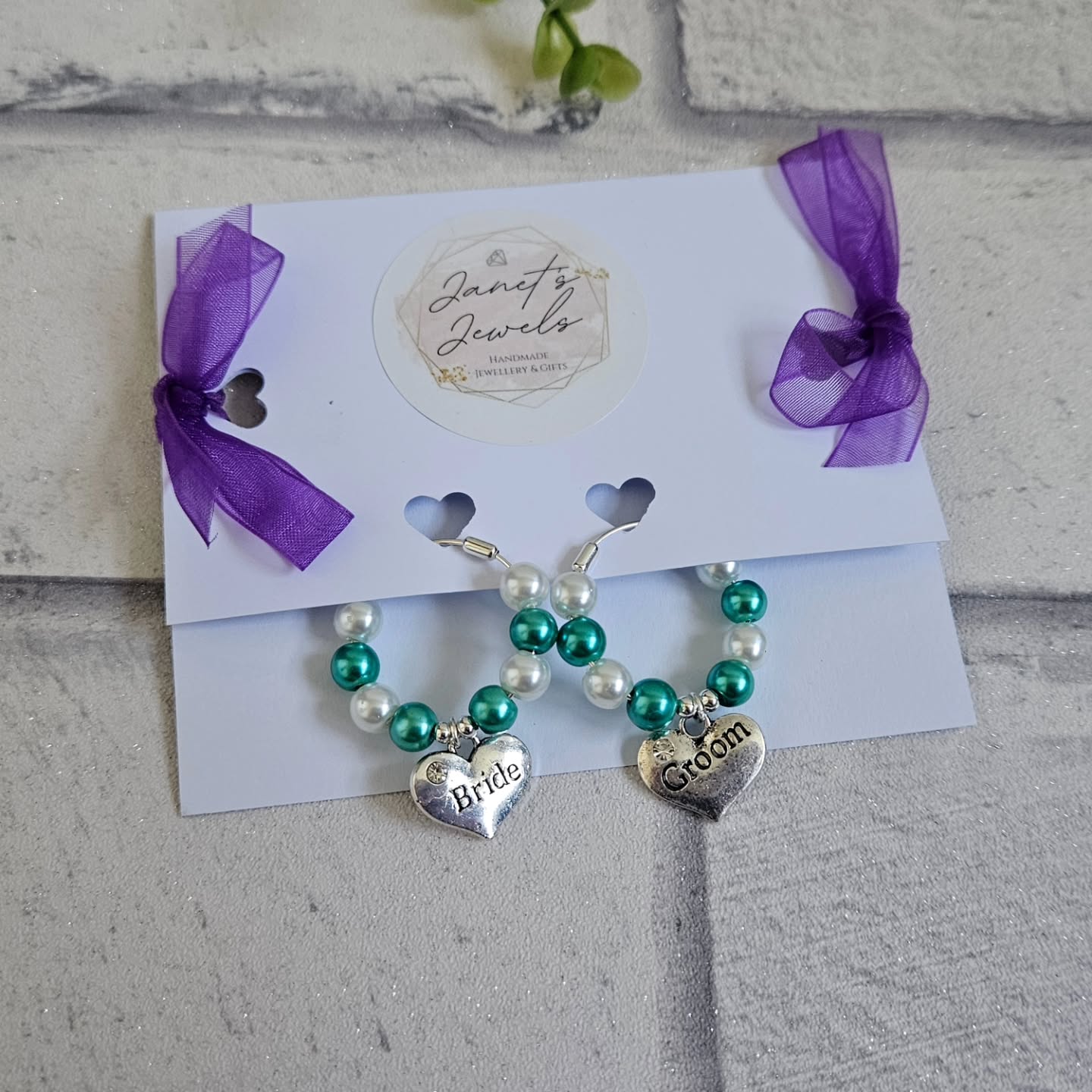 #marchmeetthemaker
March 9th - Prompt- What you make
(A little bit behind as I missed a day 🙈)
I make a variety of beaded jewellery and accessories, made with high quality glass or stone beads. 💎
This includes; Necklaces, Earrings, Keyring/Bag Charms, Bookmarks and Wine Glass Charms.
I have added just a few examples of each item to show what I make.
I also welcome custom order requests, these can sometimes give me new ideas and inspiration for future pieces.
I once had a custom order for a Kanzashi Hair Pin. It was abit of a challenge, but I do my best to accommodate and customer was happy with the finished product. A photo of the hair pin is in my "custom orders" album, for anyone who wants to take a peek 💜